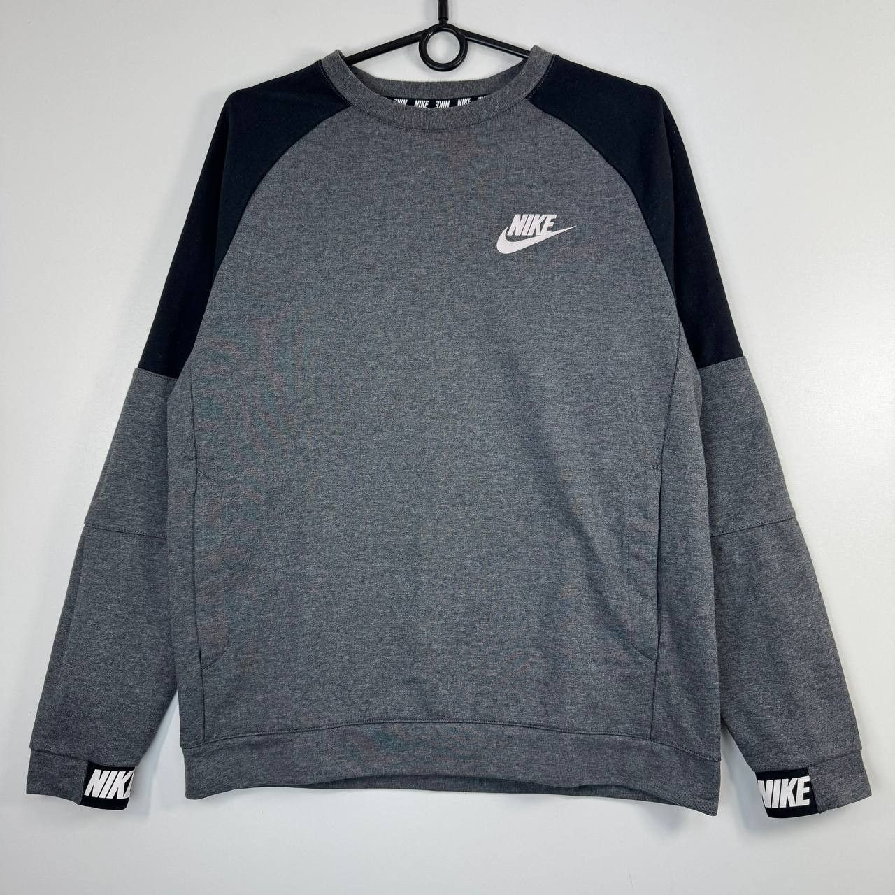 Nike Nike Sportswear Grey Black Crewneck Sweatshirt Pullover S Size US S / EU 44-46 / 1 - 1 Thumbnail