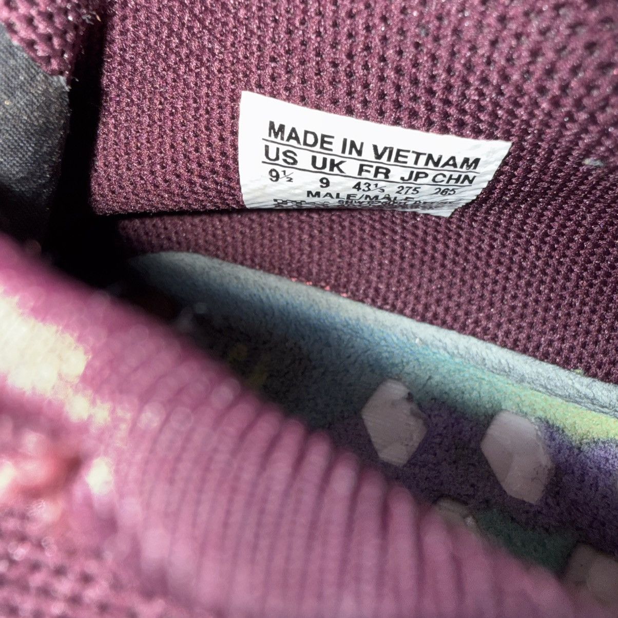 Adidas × Pharrell Adidas NMD R1 Sz 9.5 Pharrell HU Friends & Family Burgundy Size US 9.5 / EU 42-43 - 6 Thumbnail