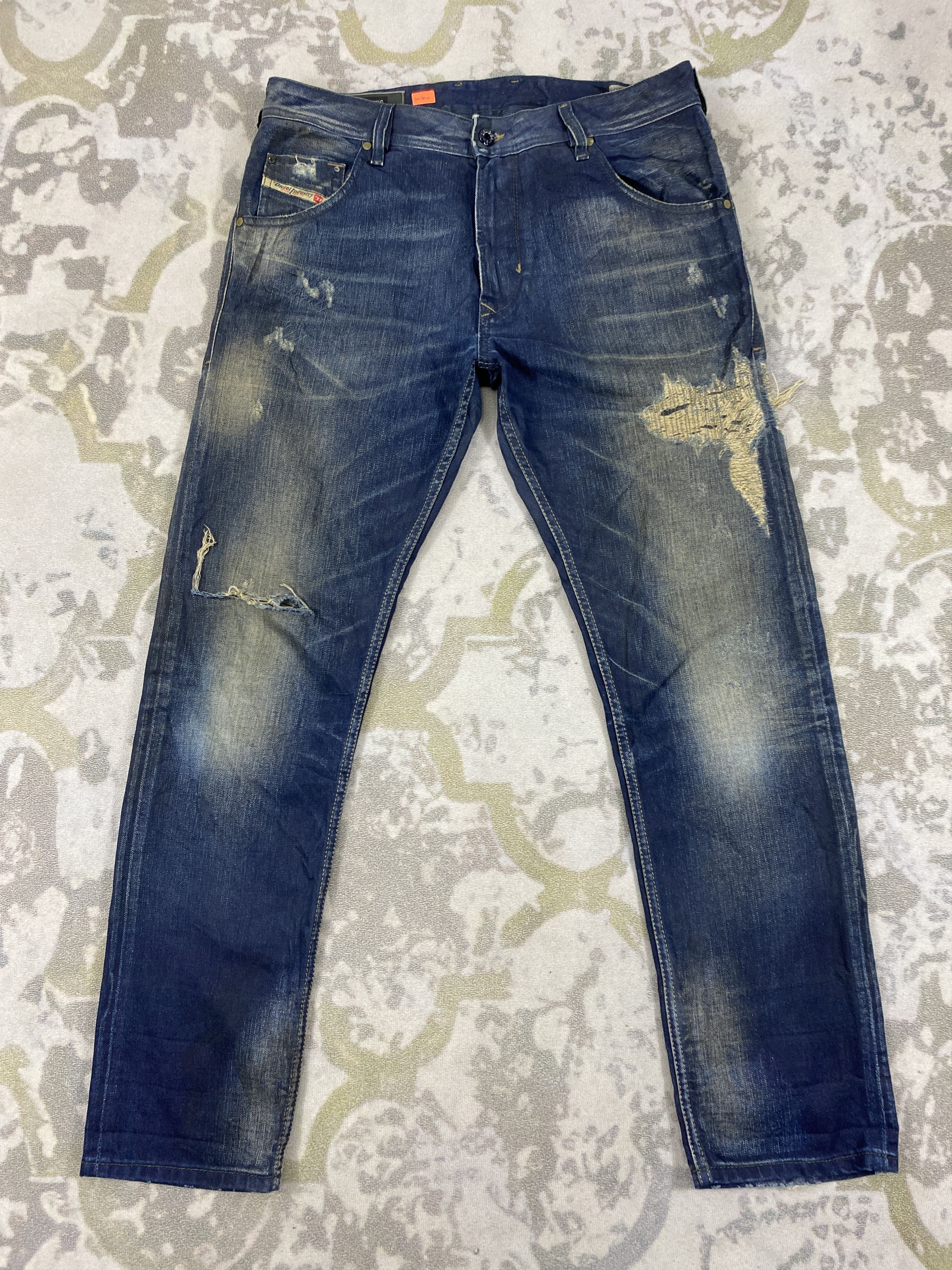 Vintage Distressed Blue Vintage Diesel Jeans 33x29.5 Denim- JN3801 Size US 33 - 1 Thumbnail