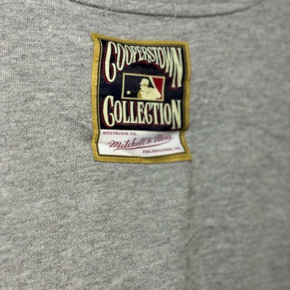 Mitchell & Ness NWT MITCHELL & NESS WOMEN’S MLB FLEECE CREWNECK SWEATER SZ L Size L / US 10 / IT 46 - 8 Thumbnail