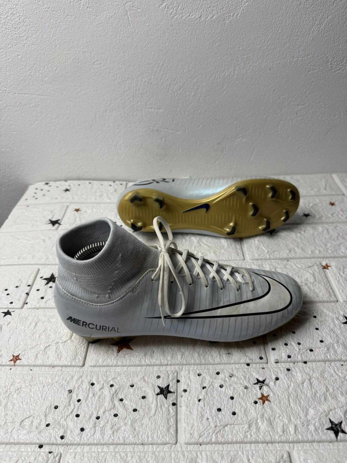 Nike Nike Mercurial Victory 6 CR7 FG Gold US8.5 UK7.5 EUR42 Size US 8.5 / EU 41-42 - 3 Thumbnail