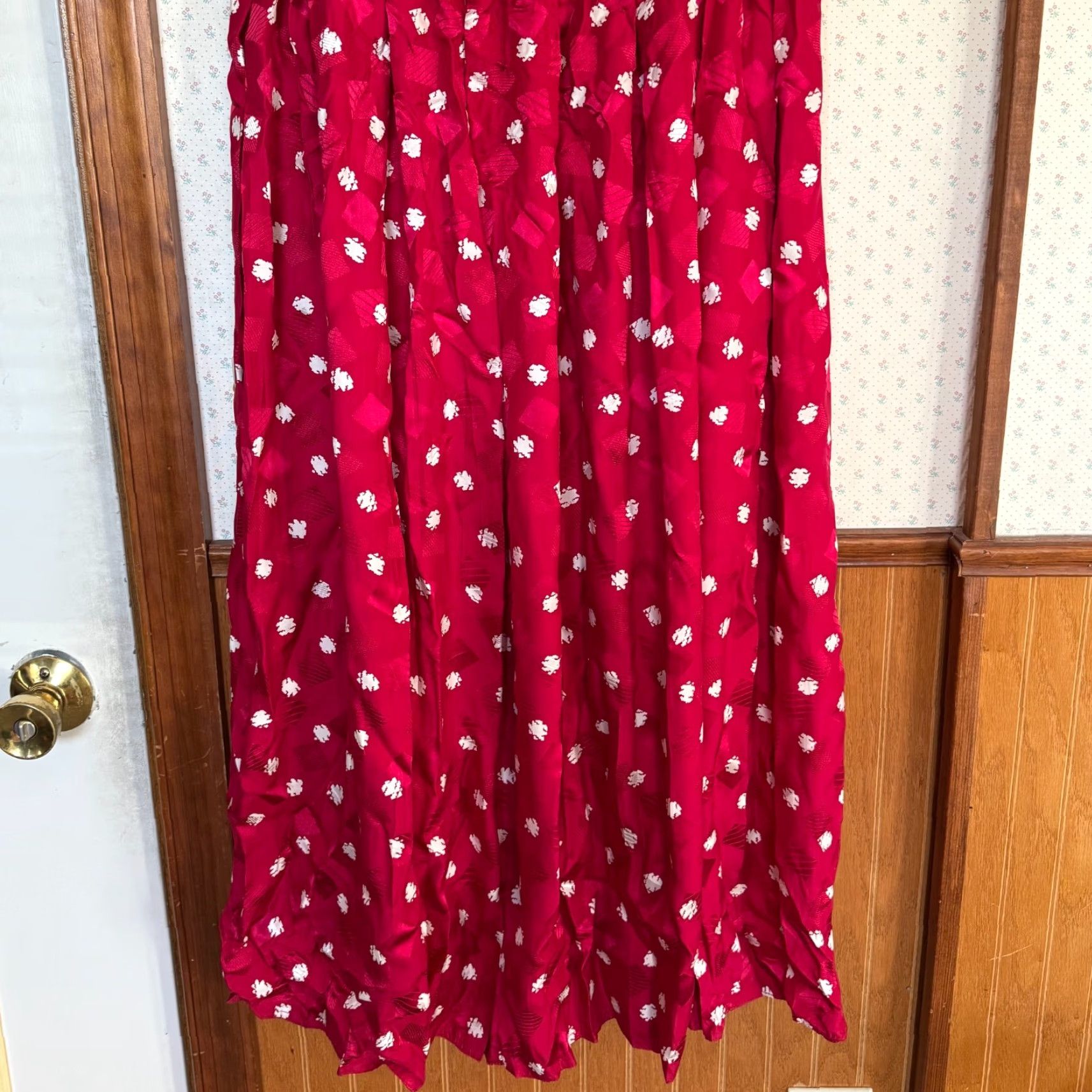 Brooks Brothers VINTAGE Brooks Brothers Silk Dress Womens 10 Red Maxi Pleated Elastic Waist 80s Dress Size L / US 10 / IT 46 - 6 Thumbnail