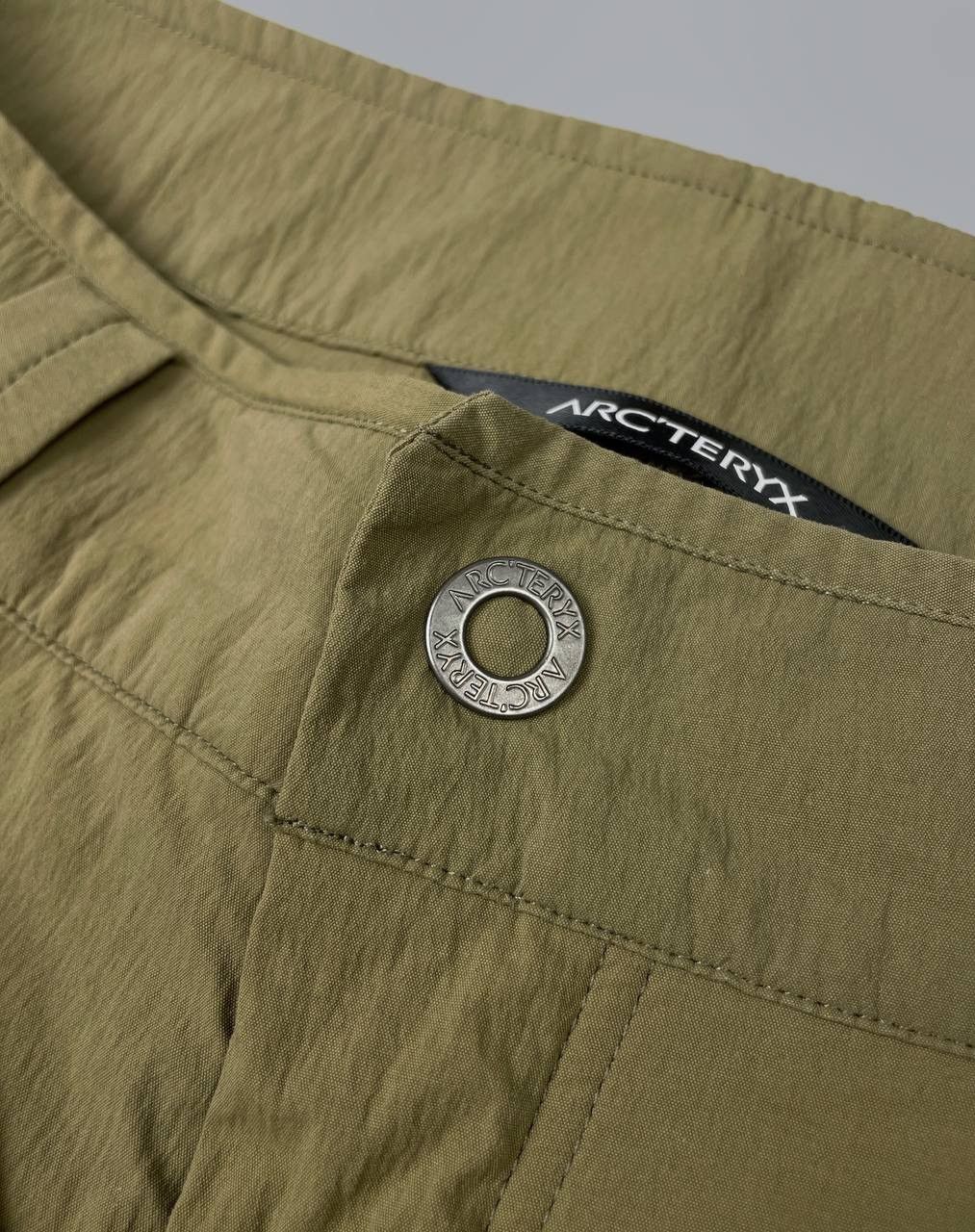 Arc'teryx Women’s ARC’TERYX Khaki Olive Nylon Cargo Shorts Size 8 Size 30" / US 8 / IT 44 - 5 Thumbnail