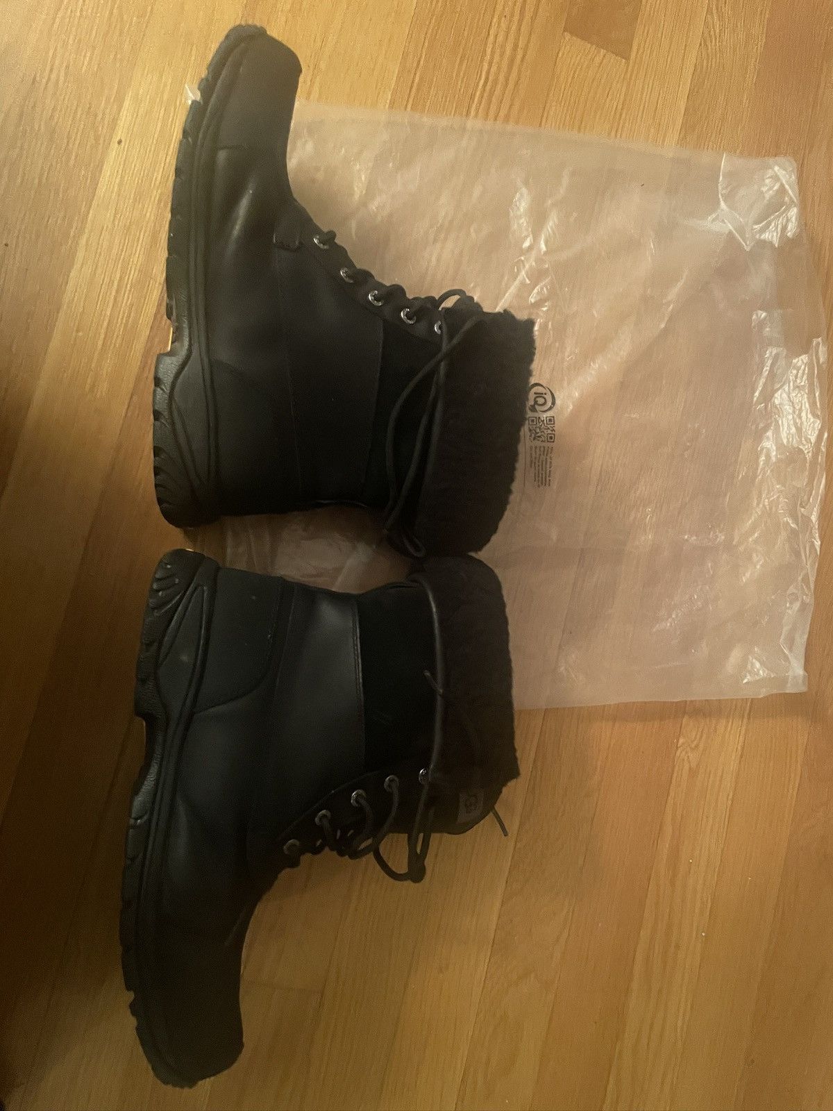 Ugg Black Fur Ugg Boots Size US 9.5 / EU 42-43 - 4 Thumbnail