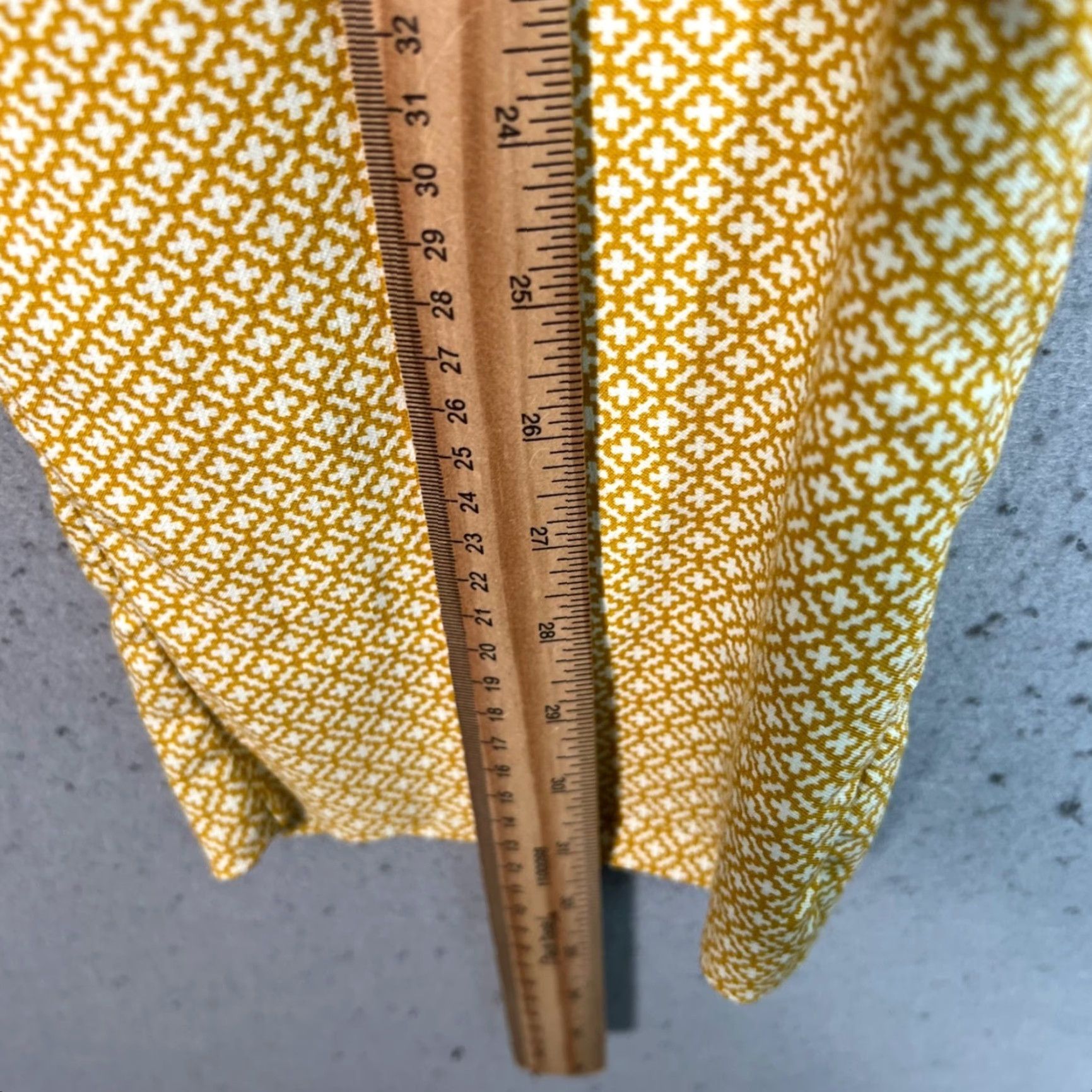 Cynthia Rowley VINTAGE Cynthia Rowley Womens Ankle Pants Size 6 Straight Leg Yellow Geometric Pattern Summer Season Size 28" / US 6 / IT 42 - 6 Thumbnail