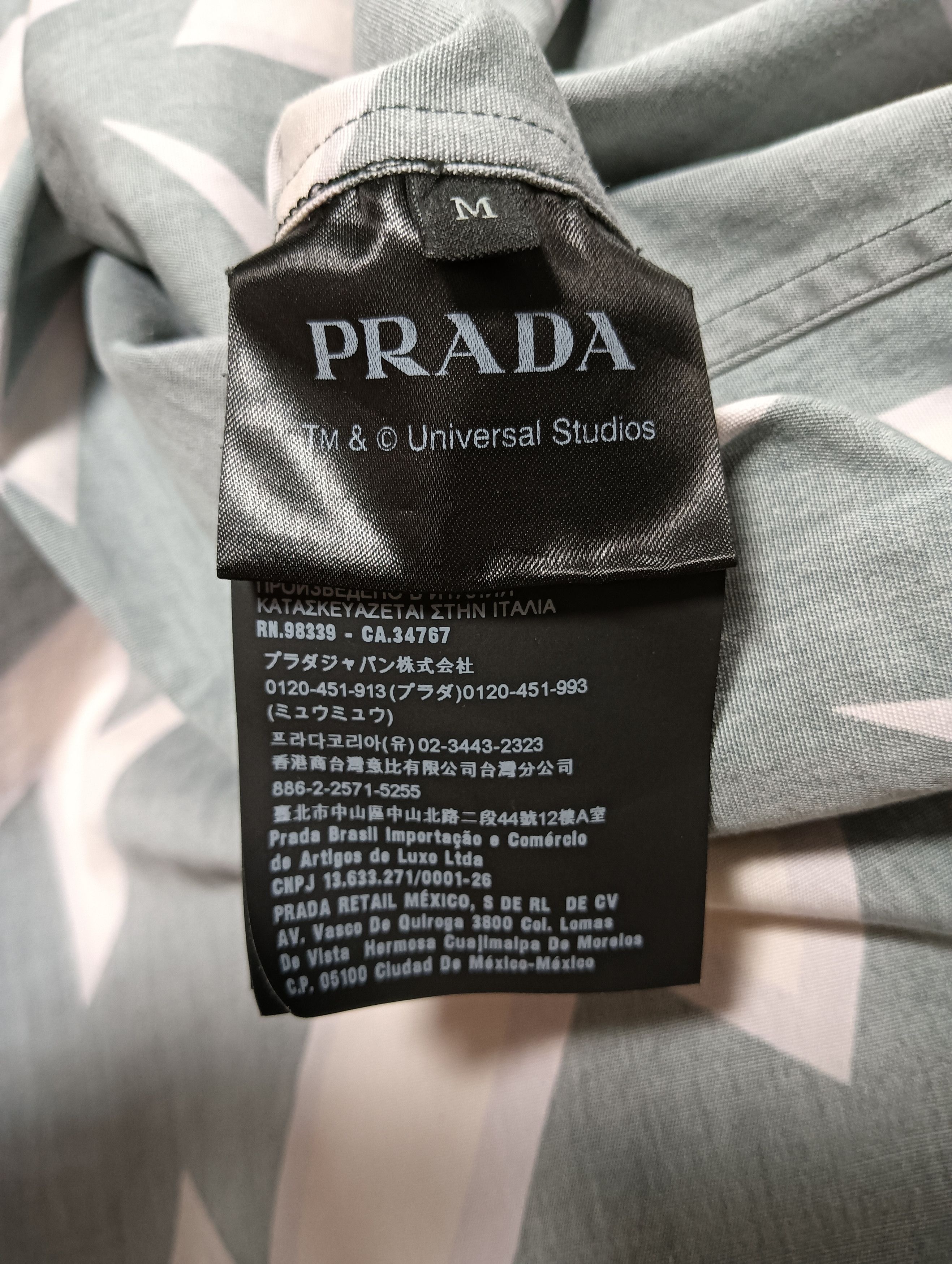 Prada × Universal Studios Frankenstein Hand Logo Button Up Shirt Size US M / EU 48-50 / 2 - 6 Thumbnail