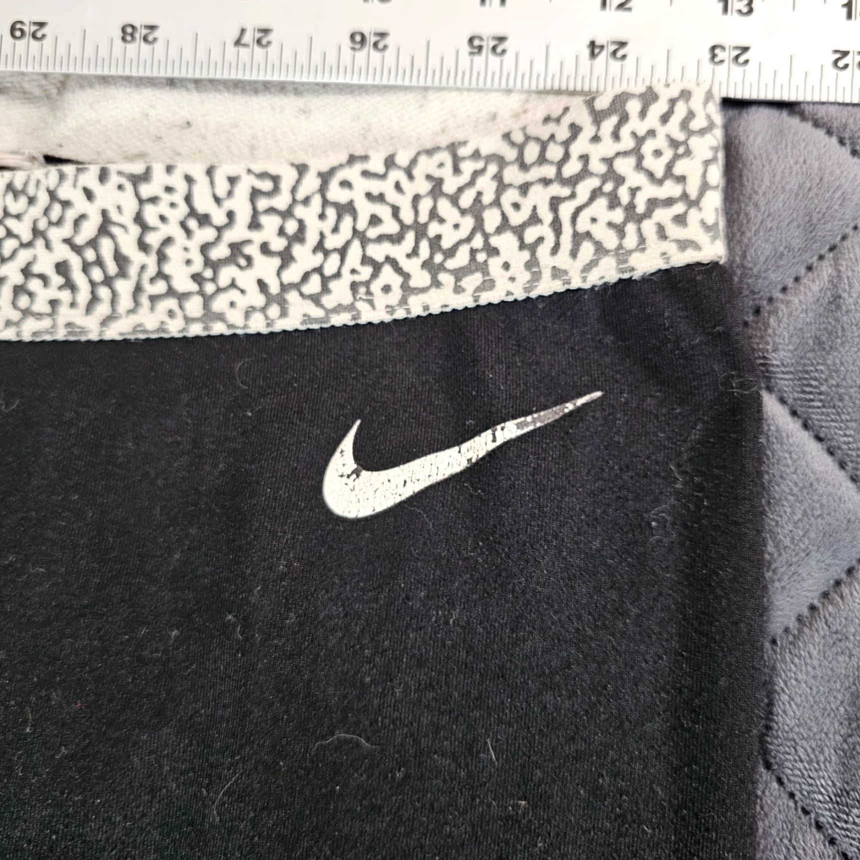 Nike VINTAGE Nike Pro Leggings Women's Size Small Black Yoga Active Gym Dri Fit Leopard Waist Size 28" / US 6 / IT 42 - 5 Thumbnail