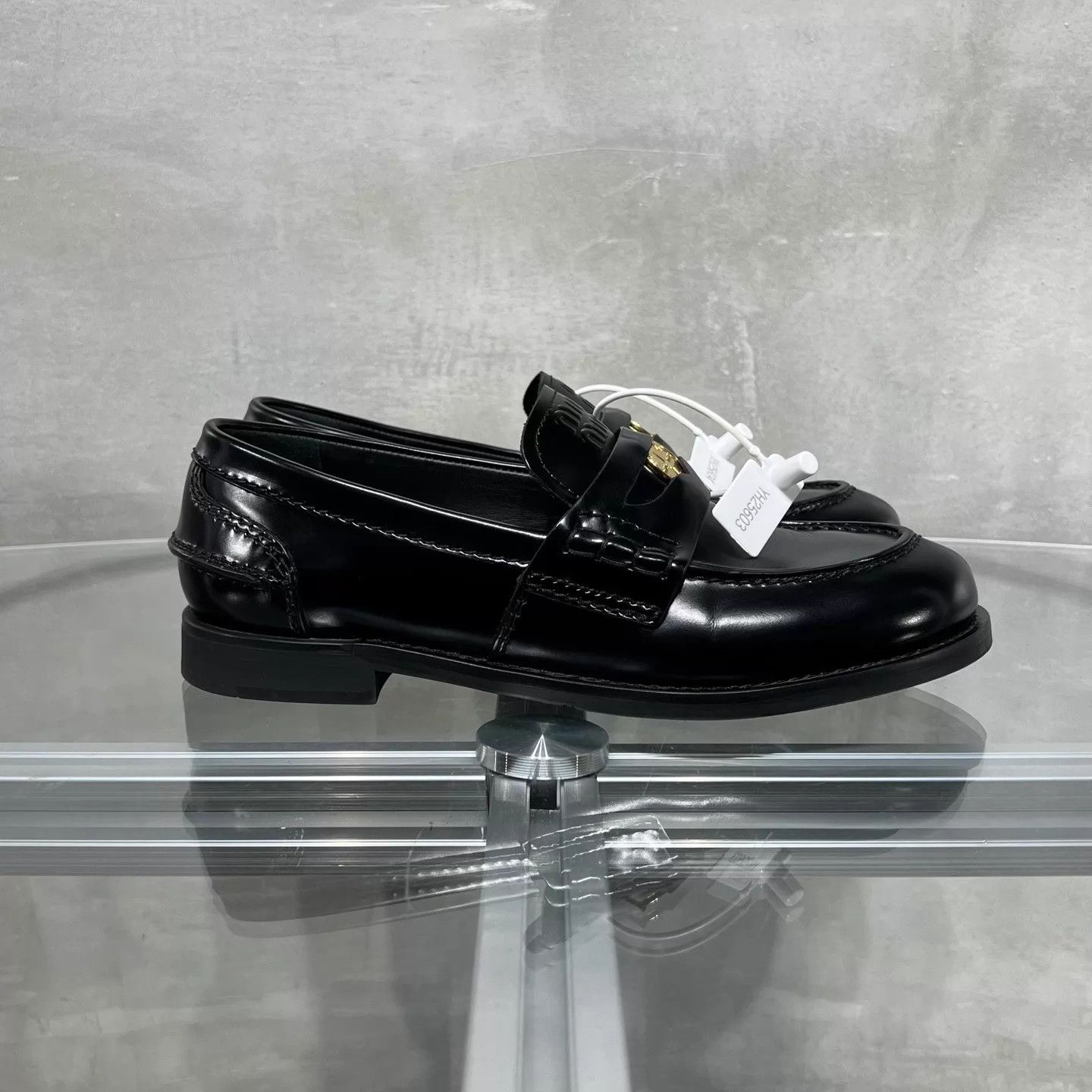 Miu Miu Miu Miu 25ss Black Coin Loafers 37 Size US 6.5 / IT 36.5 - 4 Thumbnail