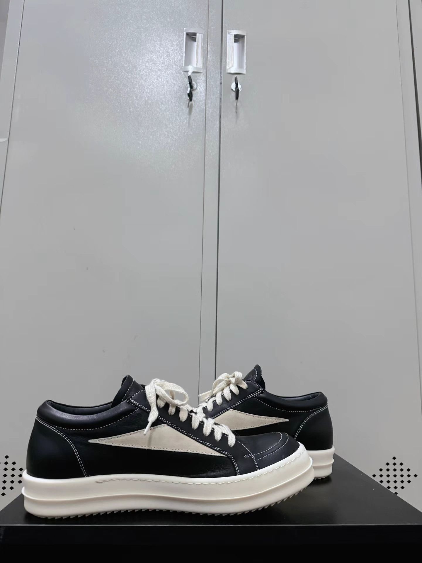 Rick Owens Rick Owens matte leather casual shoes / sneakers Size US 8 / EU 41 - 4 Thumbnail