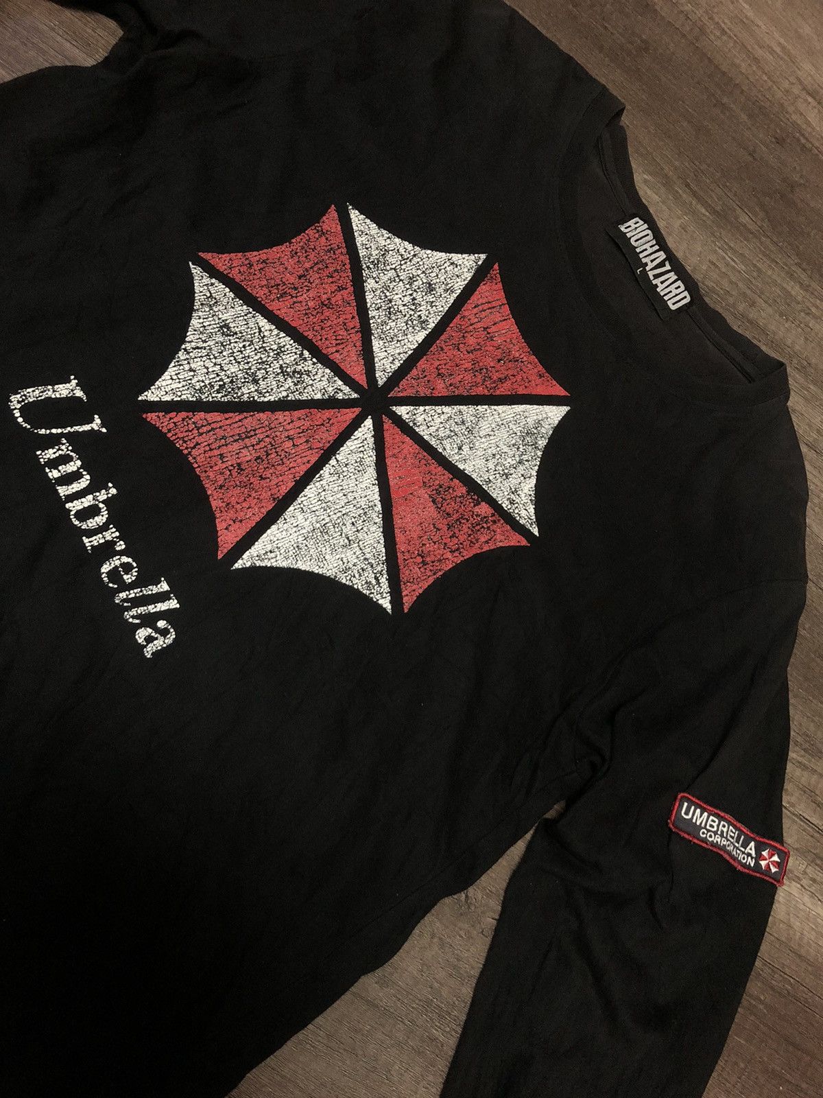 Seditionaries BIOHAZARD x UMBRELLA LONG SLEEVE Size US L / EU 52-54 / 3 - 4 Thumbnail