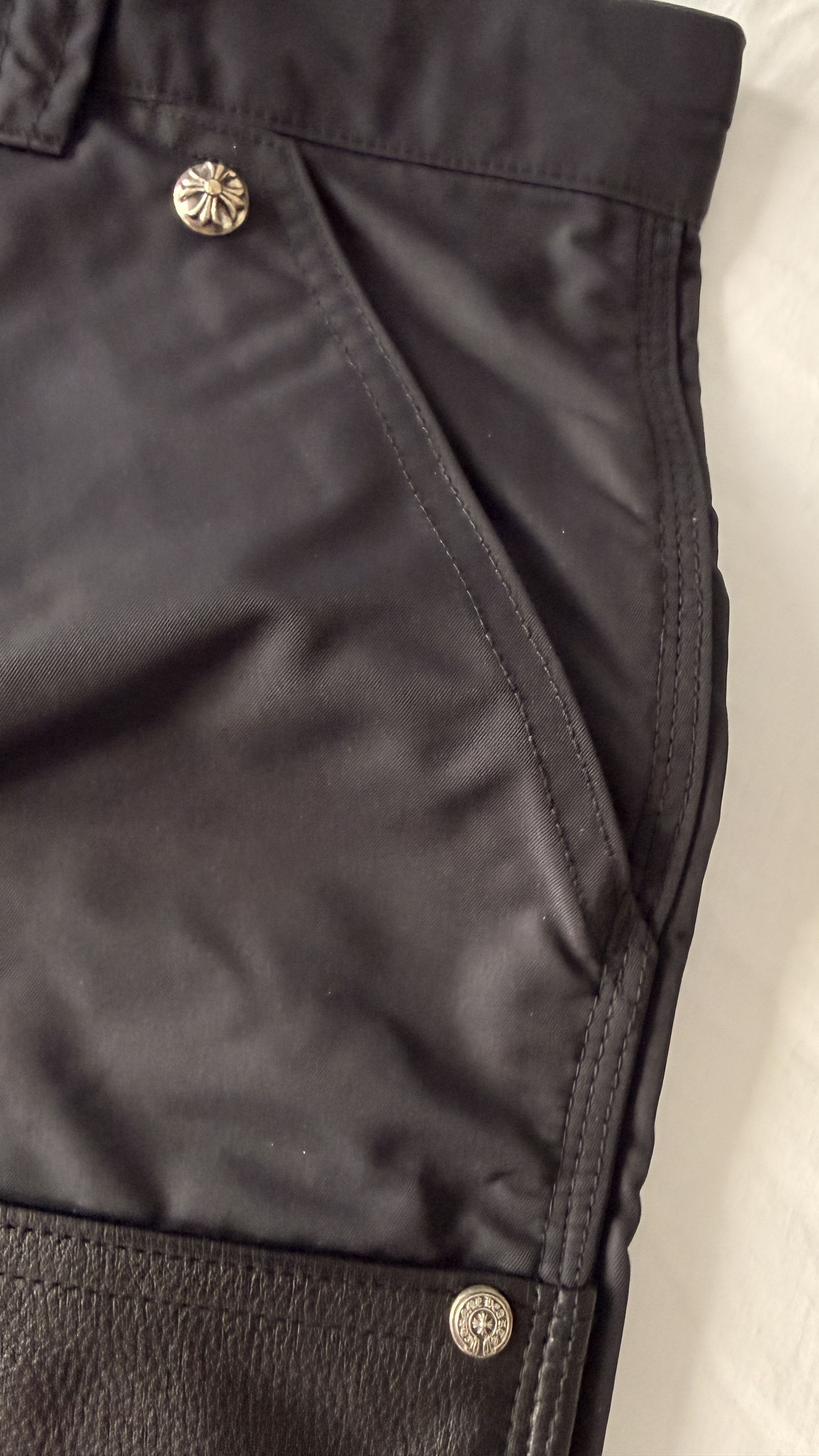 Chrome Hearts Chrome Hearts Nylon Cross Patch Double Knee Carpenter Shorts Size US 36 / EU 52 - 14 Thumbnail