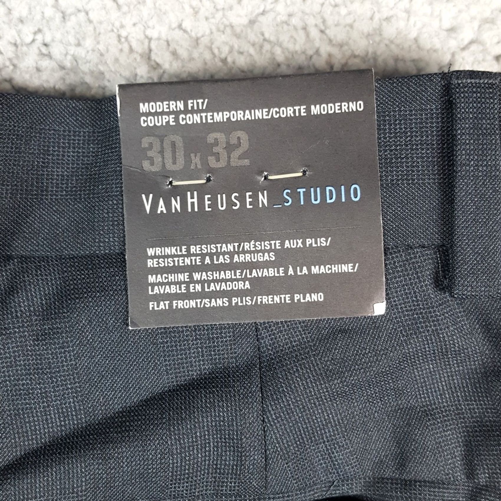 Van Heusen VINTAGE Van Heusen Dress Pants Mens Straight Roofline Gray Herringbone 30x32 Breathable Relaxed 90s Preppy 5Parks Size US 30 / EU 46 - 7 Thumbnail