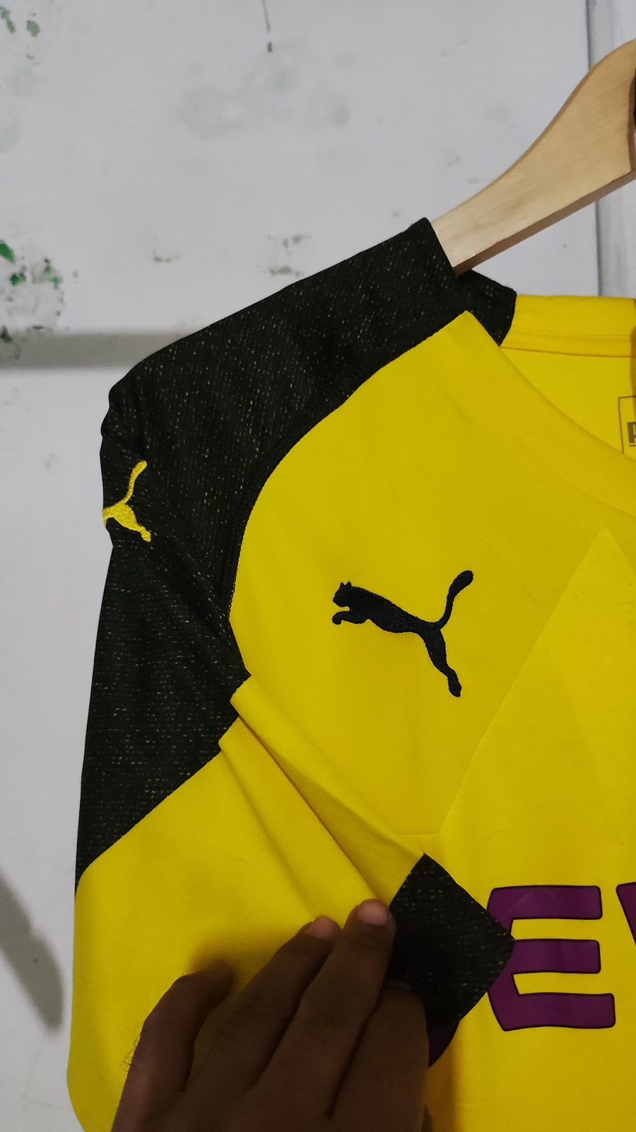 Puma Borussia Dortmund Jersey 18/19 Size US M / EU 48-50 / 2 - 3 Thumbnail