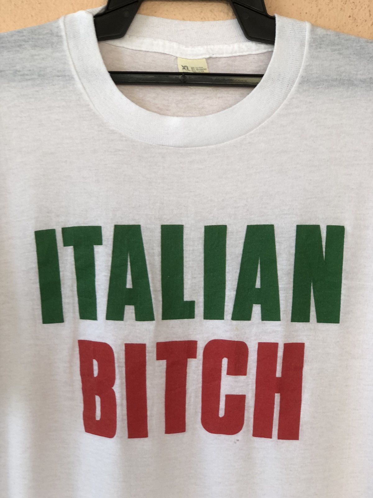 Vintage 🔥 80s Paperthin ITALIAN BITCH Vintage Tee Size US L / EU 52-54 / 3 - 2 Thumbnail