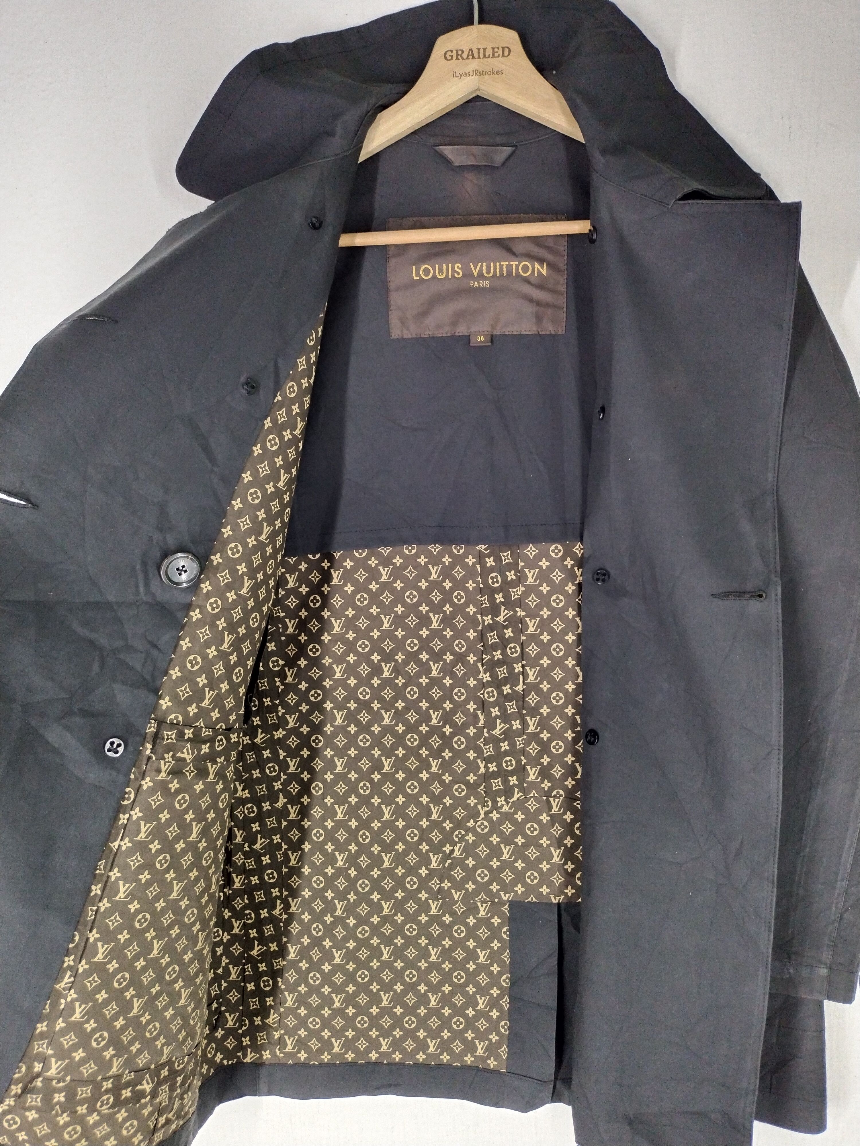 Louis Vuitton A/W 02 Louis Vuitton Mackintosh Trench Coat Ladies Rare Size S / US 4 / IT 40 - 10 Thumbnail