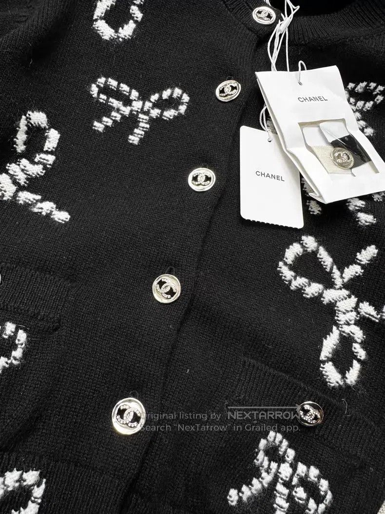 Chanel Chanel Short sleeves with white bow pattern Size XS / US 0-2 / IT 36-38 - 4 Thumbnail