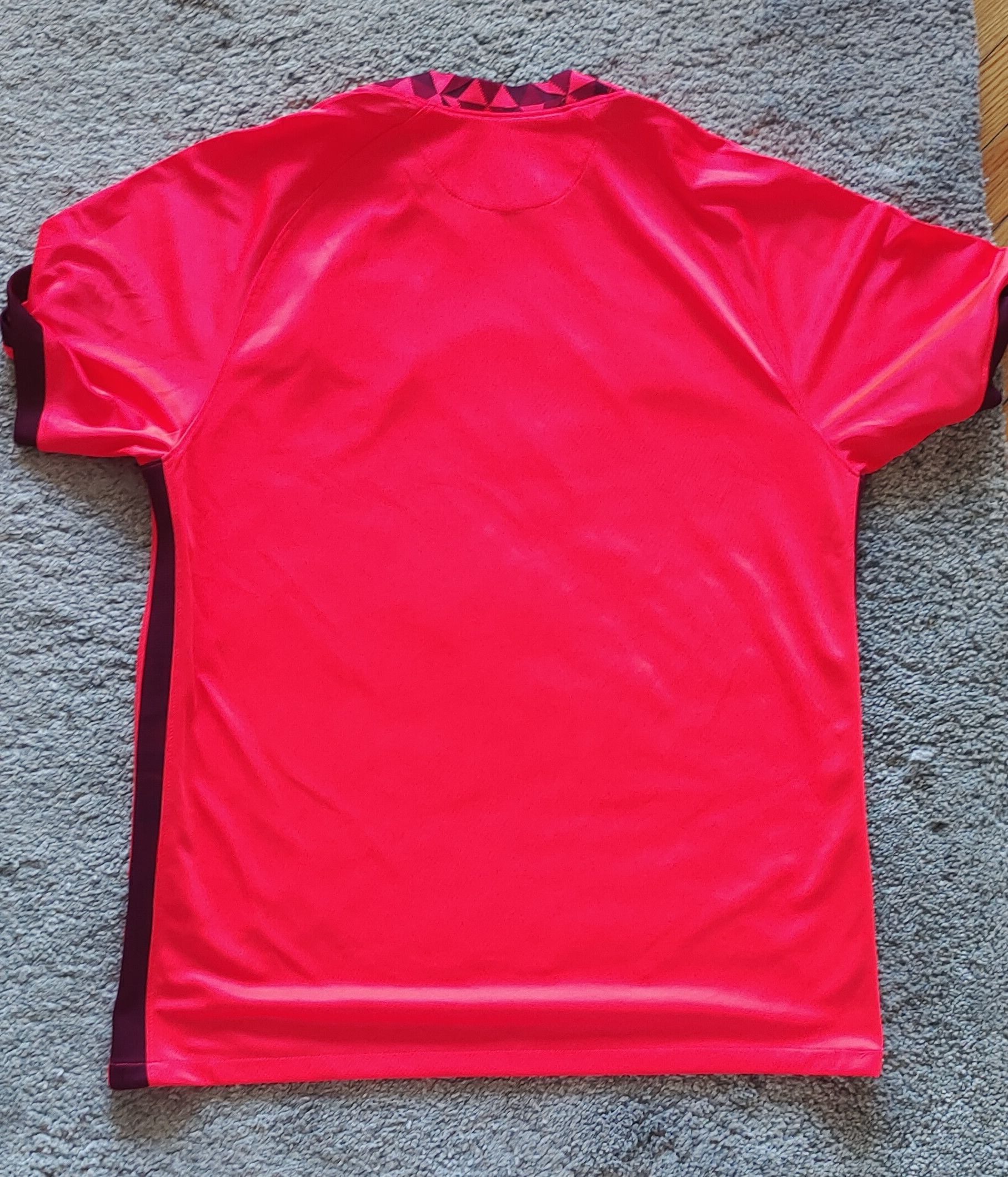 Nike England team women football jersey Nike Size US L / EU 52-54 / 3 - 4 Thumbnail