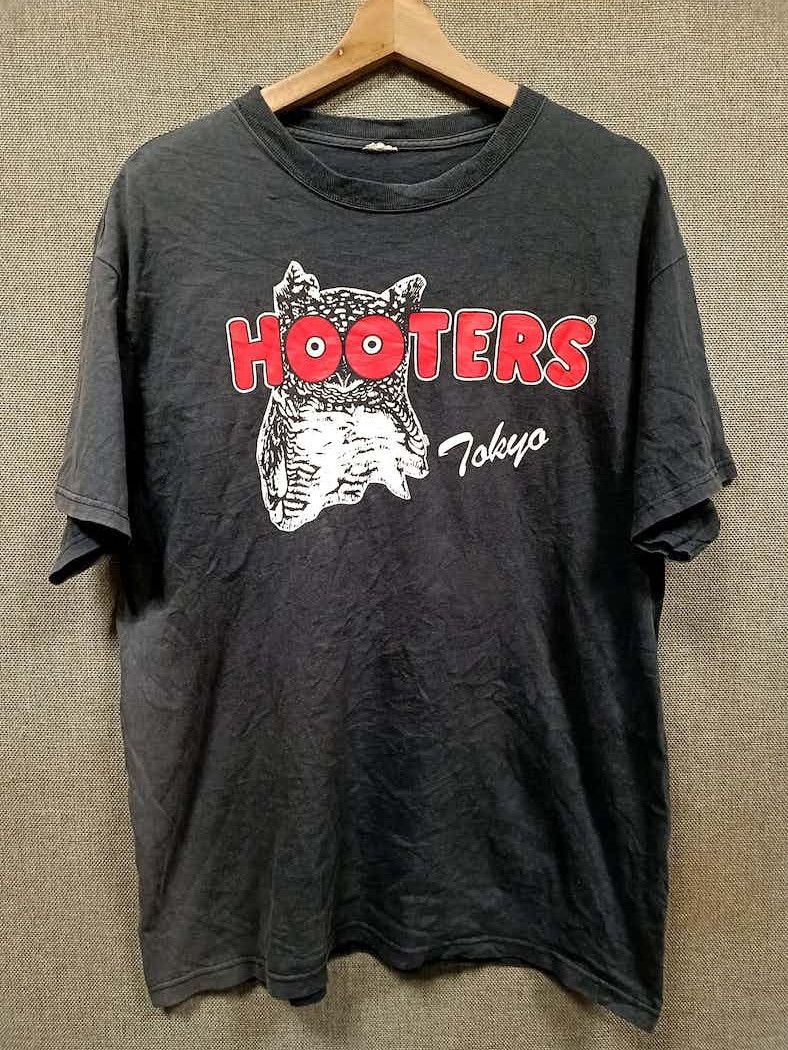 Vintage vintage t shirt hooters distressed sunfaded Size US M / EU 48-50 / 2 - 1 Thumbnail