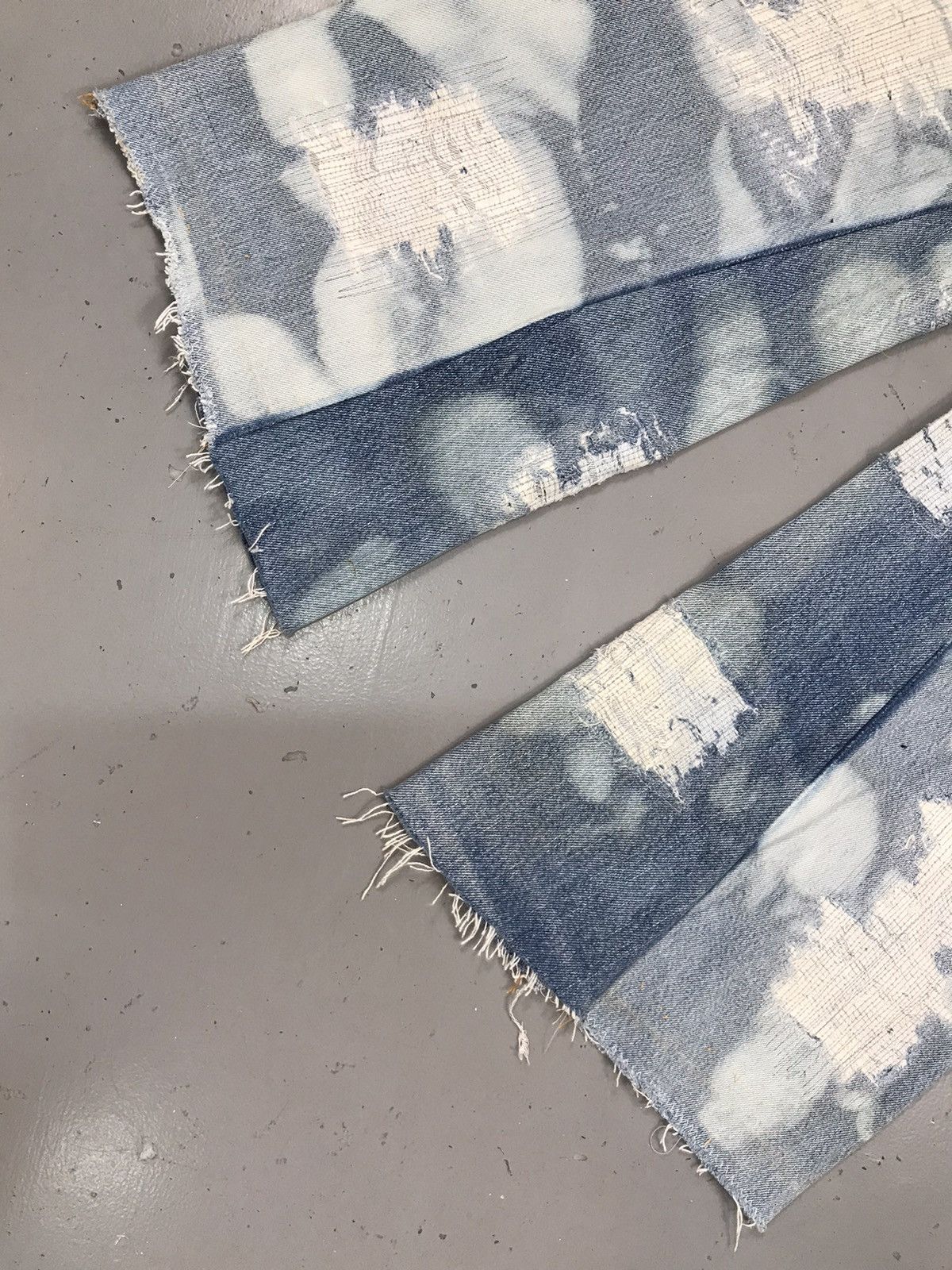 Levi's × Vintage Vintage Levi’s custom Distressed acid wash flared denim Size US 34 / EU 50 - 11 Thumbnail