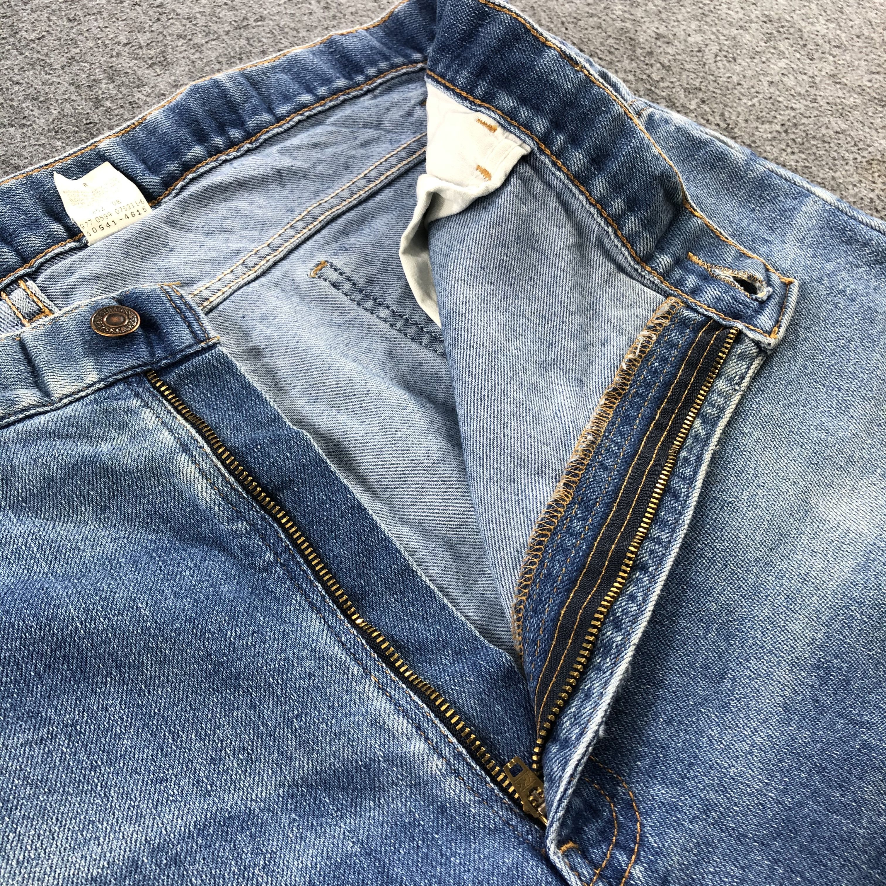 Levi's Vintage Blue Wash Levis Jeans-J2185 Size US 41 - 8 Thumbnail