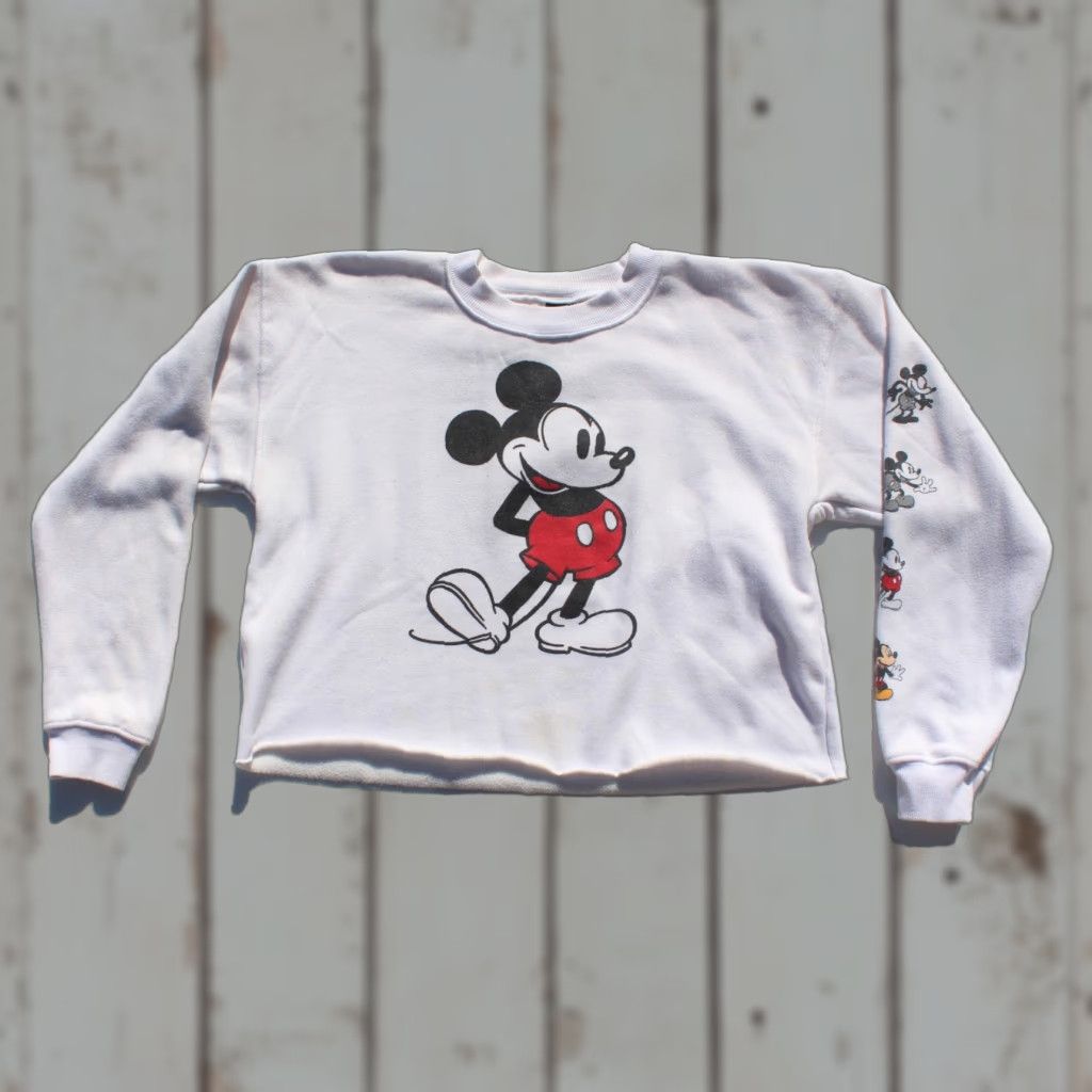Disney VINTAGE Disney Mickey Mouse Sweatshirt Womens M White Crew Neck Pullover Sweatshirt Kid/Adult? Size M / US 6-8 / IT 42-44 - 1 Thumbnail