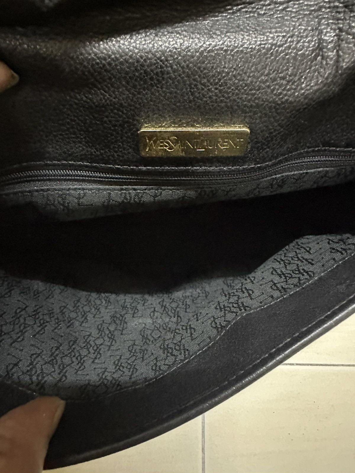Yves Saint Laurent Vintage YSL Black Leather Crossbody Bag – Gold Hardware Size ONE SIZE - 4 Thumbnail