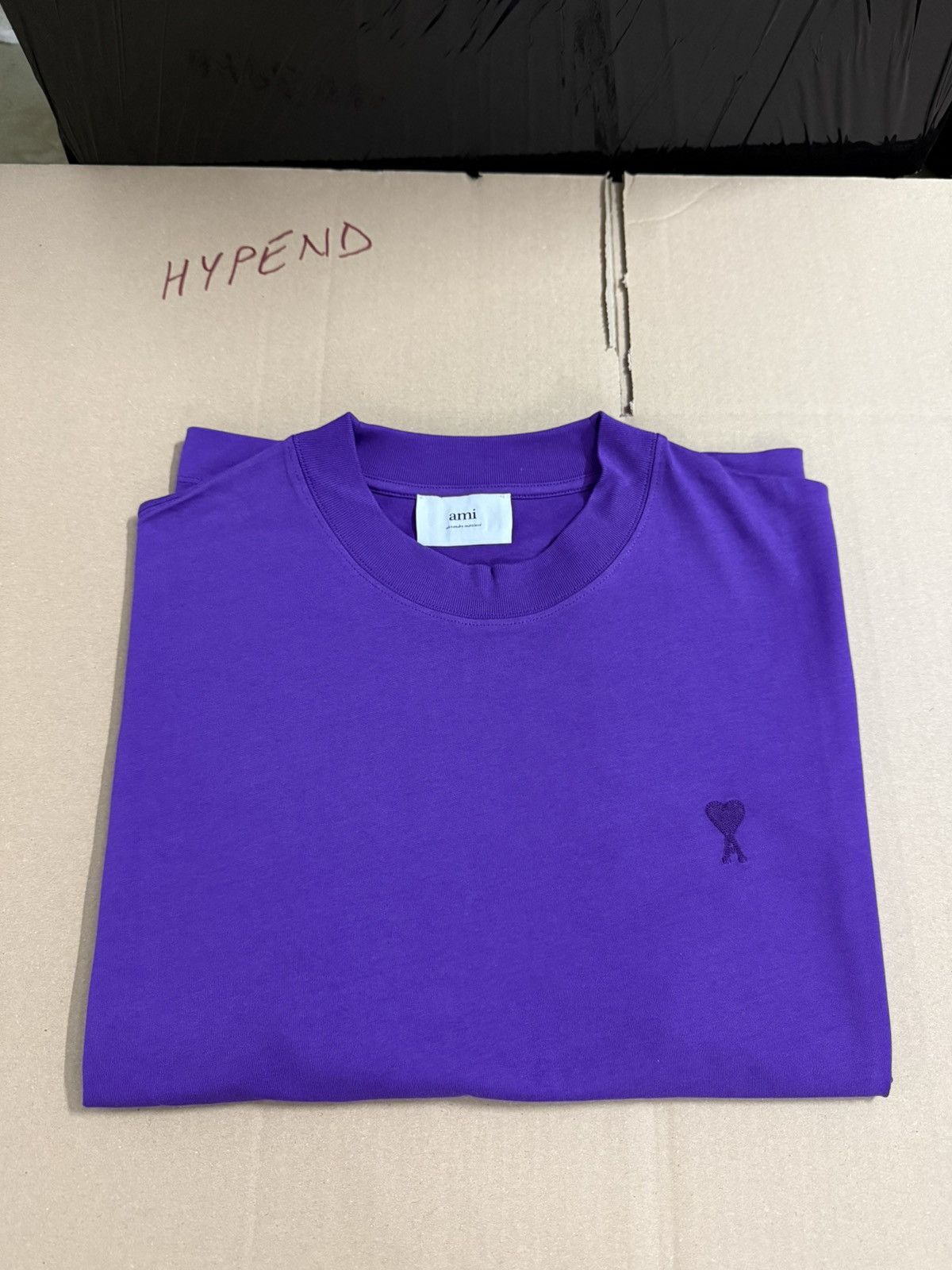 AMI Ami Paris Tonal Heart T-Shirt NEW Size US M / EU 48-50 / 2 - 1 Thumbnail