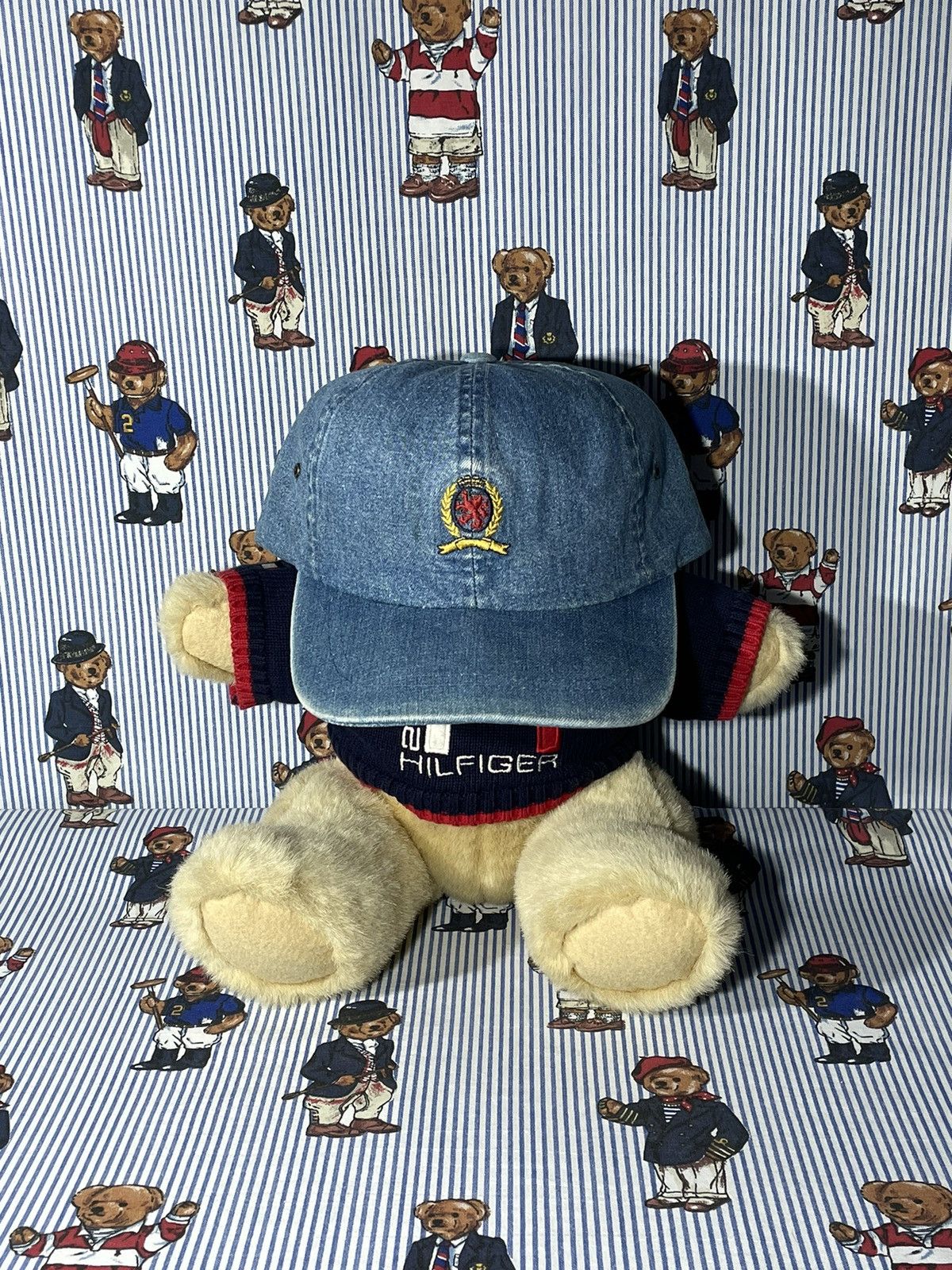 Tommy Hilfiger × Vintage Cap Tommy Hilfiger Lion Crest Denim OG Vintage 90’s Size ONE SIZE - 2 Thumbnail