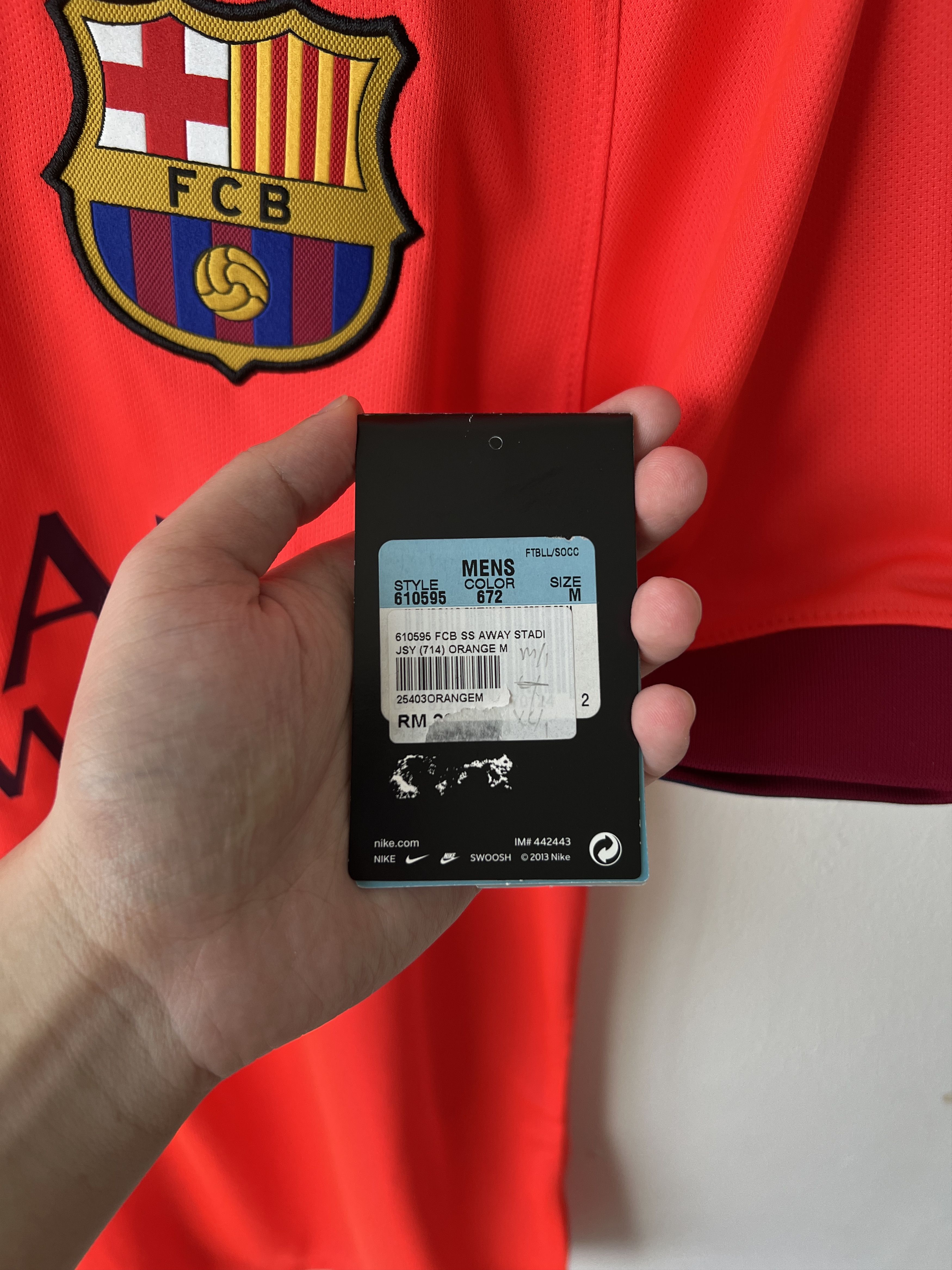 Nike (M) Barcelona 2014-15 Away Shirt Suarez #9 (NEW) Kit Size US M / EU 48-50 / 2 - 5 Thumbnail