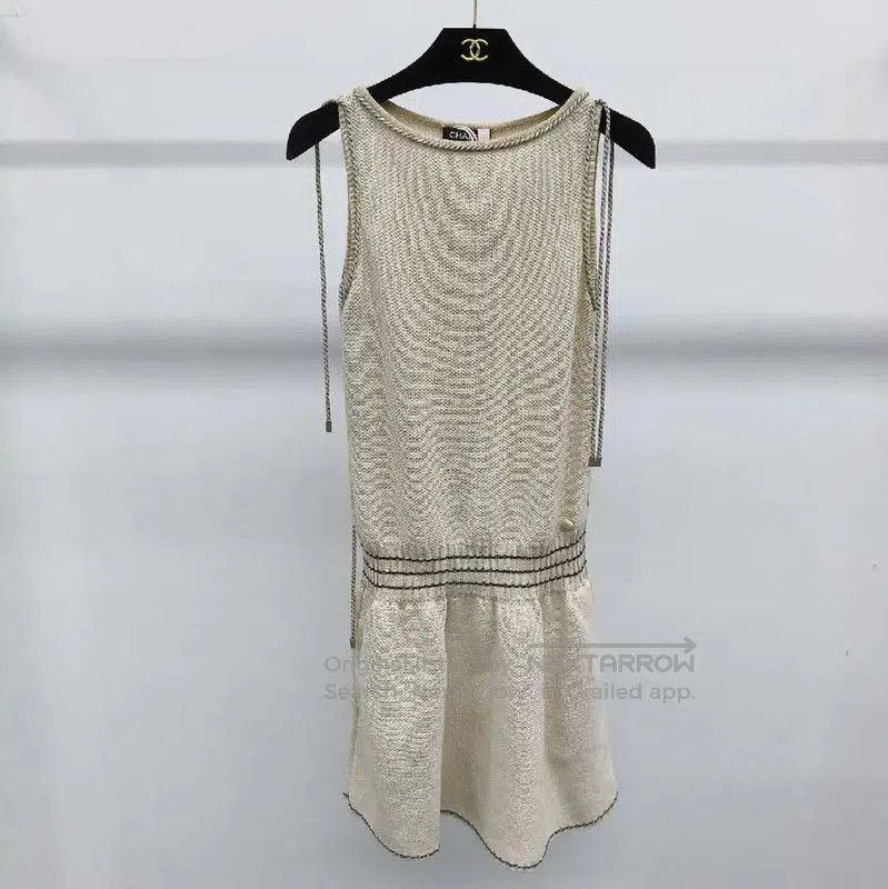 Chanel Chanel Ivory Women's Dress with Modern Details . Size S / US 4 / IT 40 - 1 Thumbnail