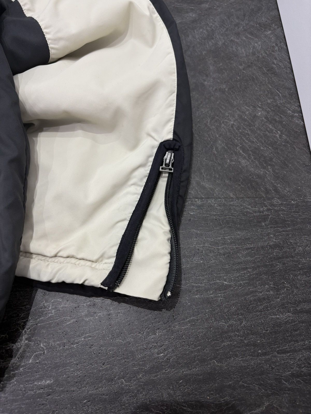Nike 90s Nike Vintage Oversized Retro Down Jacket Swoosh Logo Size US M / EU 48-50 / 2 - 5 Thumbnail