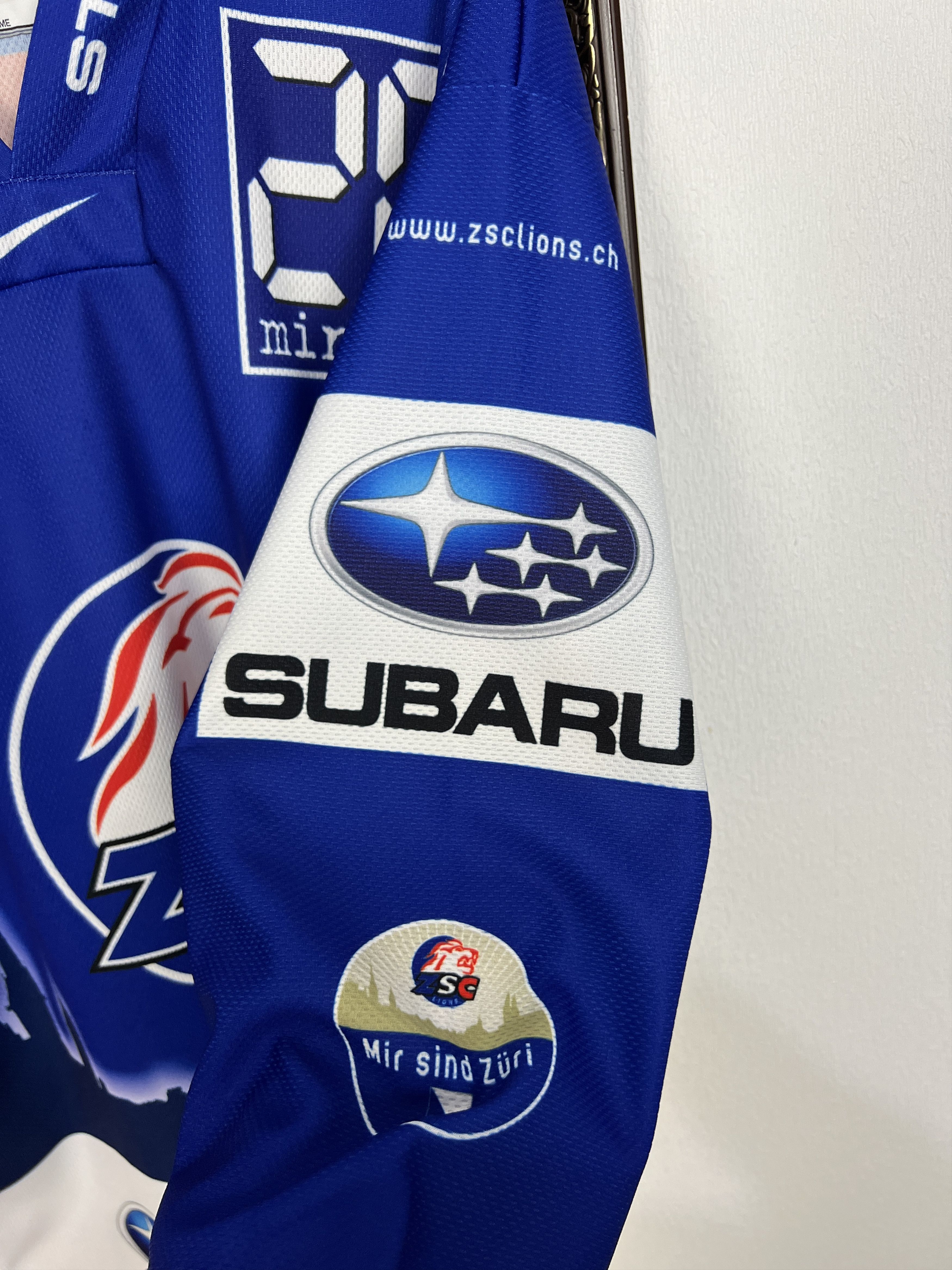 Nike Vintage ZSC Lions Hockey Jersey Switzerland Trikot Shirt Size US S / EU 44-46 / 1 - 5 Thumbnail