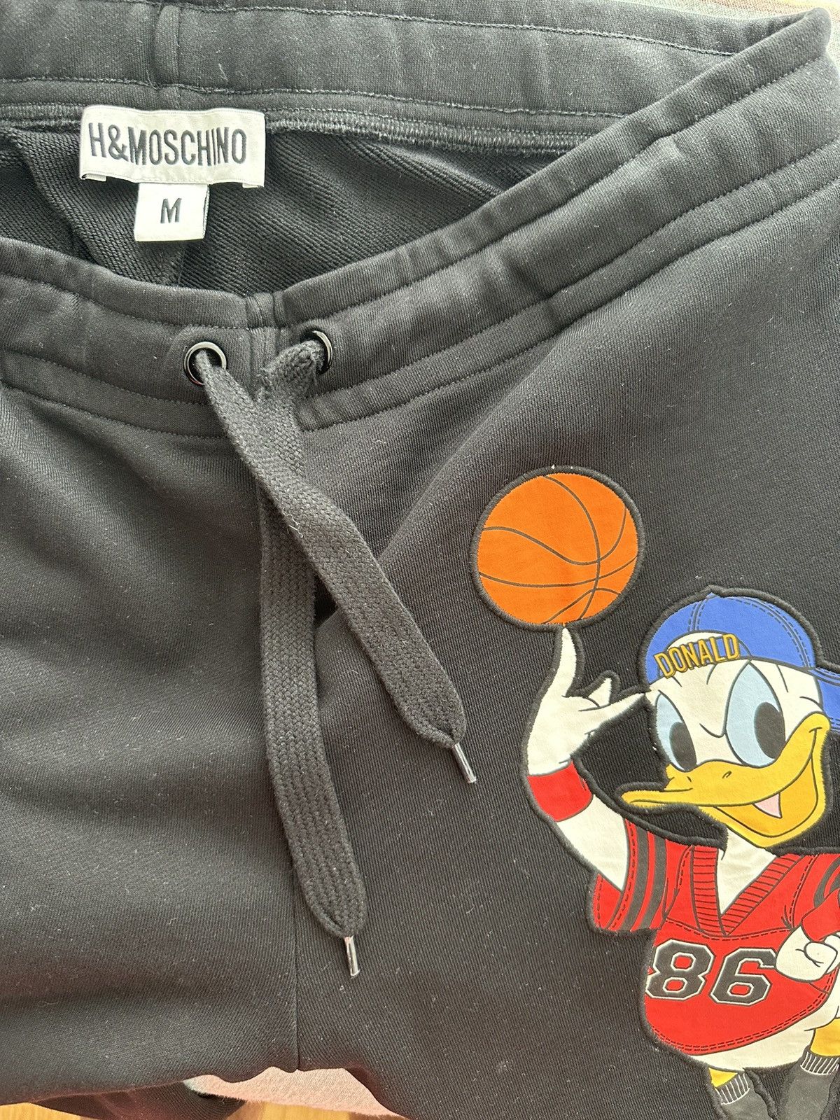 H&M × Moschino Moschino Donald Duck Sweatpants Size US 33 - 7 Thumbnail