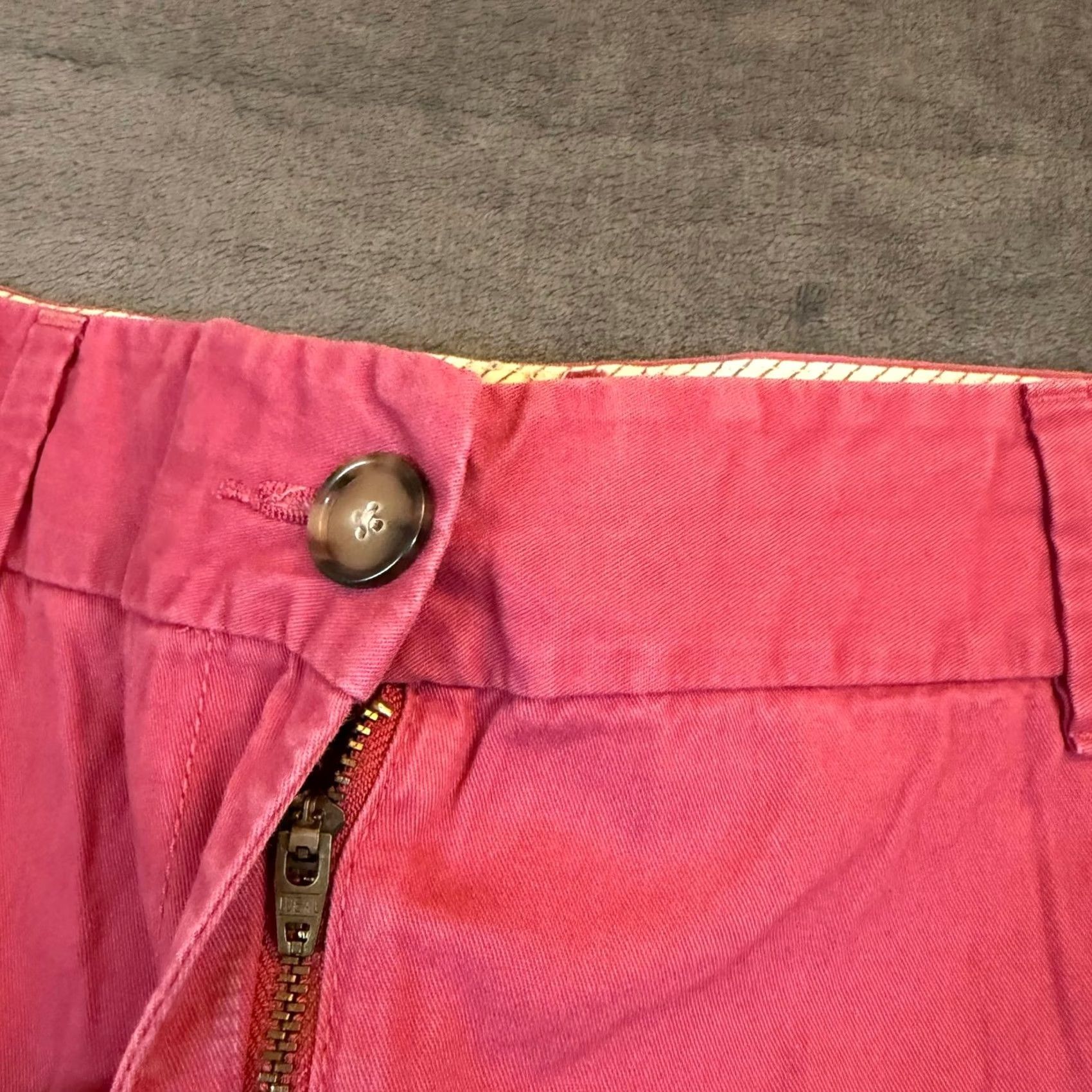 Loft LOFT Ann Taylor Chino Shorts Womens 14 Pink Casual Summer Pockets Cotton Blend Slash Pocket Slant Zip Front Flat Front Regular Rise 6 in Inseam 6 in Size 26" / US 2 / IT 38 - 4 Thumbnail