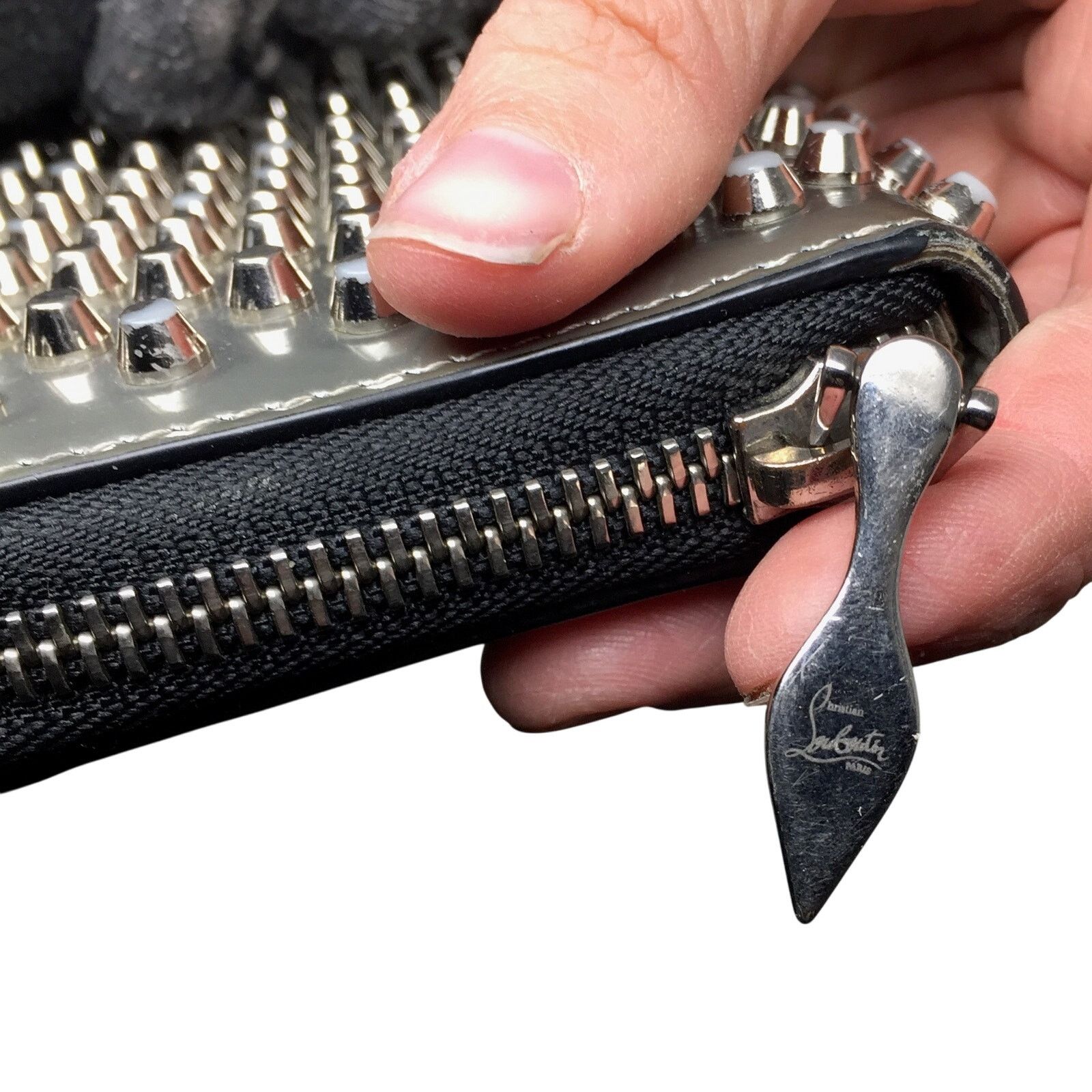Christian Louboutin Christian Louboutin Silver Studded Zip Around Long Wallet Size ONE SIZE - 5 Thumbnail