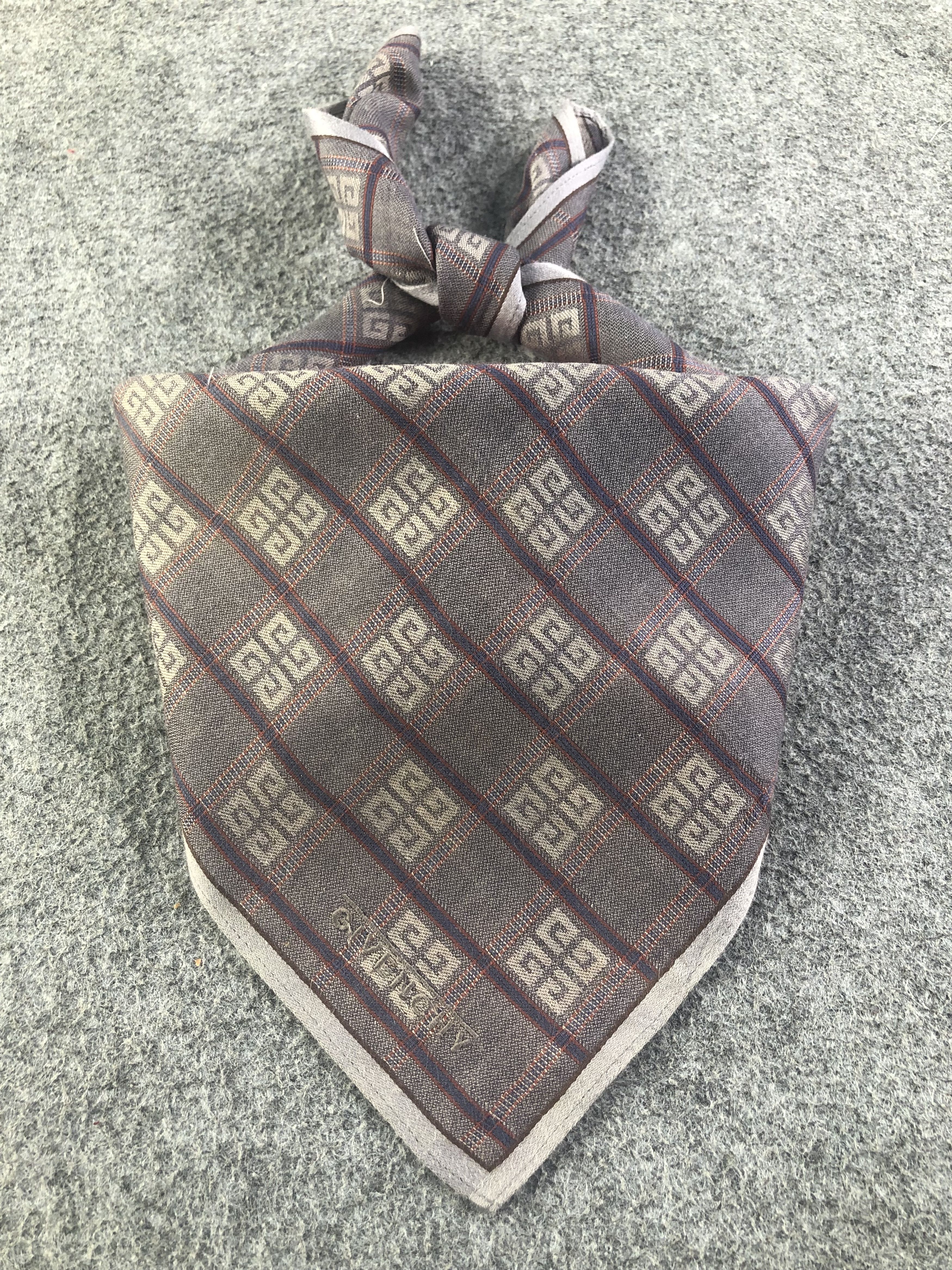 Vintage Givenchy Handkerchief / Bandana / Neckerchief Size ONE SIZE - 1 Thumbnail