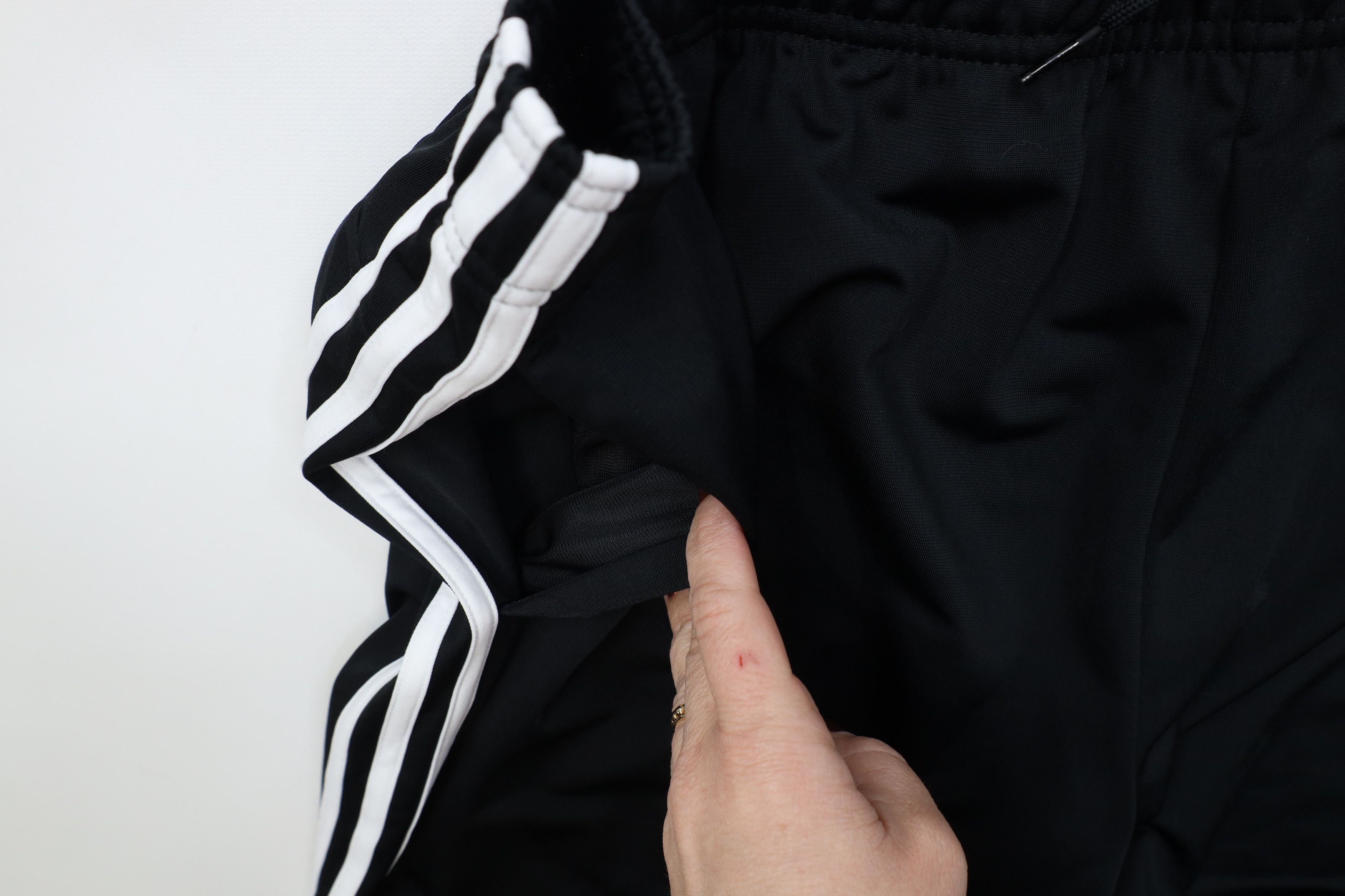 Adidas Vintage Y2K Adidas Striped Wide Leg Sweatpants Pants Black Size US 40 / EU 56 - 6 Thumbnail