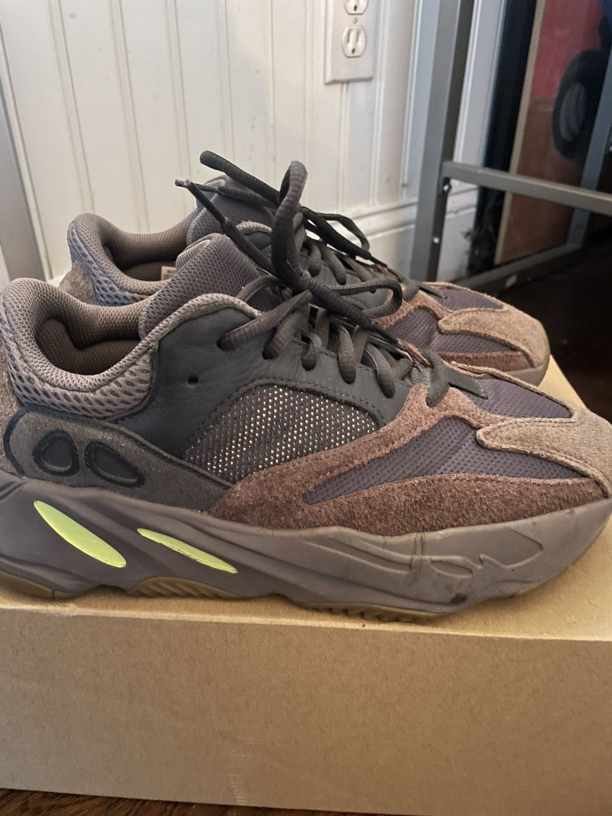 Yeezy Yeezy 700 mauve Size US 8.5 / EU 41-42 - 4 Thumbnail