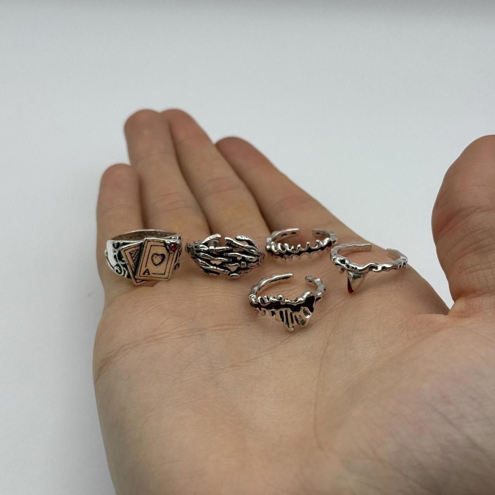 Other y2k 2000s style silver ring 5 piece set Size ONE SIZE - 7 Thumbnail