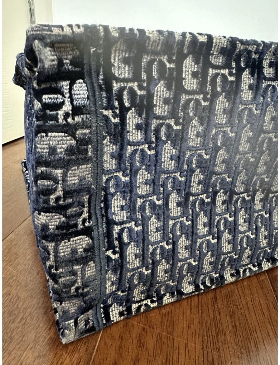 Dior Authentic✅ Receipt ✅ Velvet Oblique Book Tote Bag Size ONE SIZE - 11 Thumbnail