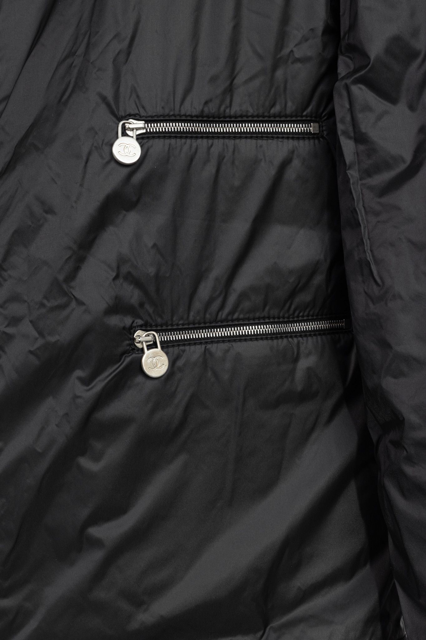 Chanel Chanel Reversible Grey Tweed-Printed & Black Nylon Jacket Size L / US 10 / IT 46 - 14 Thumbnail