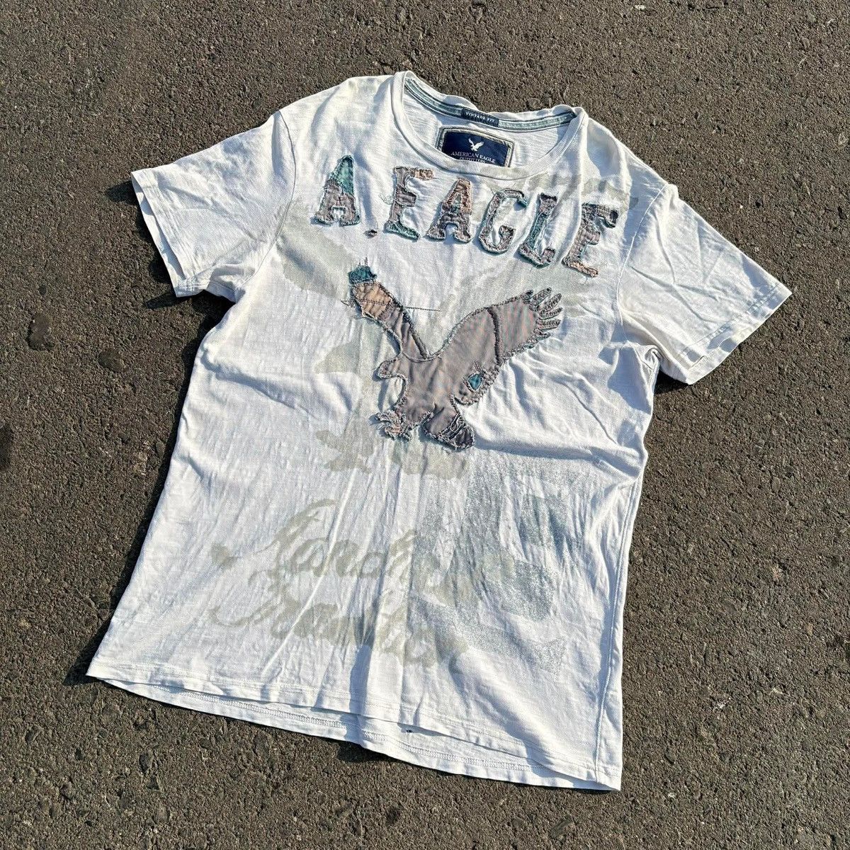American Eagle Outfitters American Eagle Vintage Fit Patchwork Eagle T-Shirt Size US XL / EU 56 / 4 - 6 Thumbnail