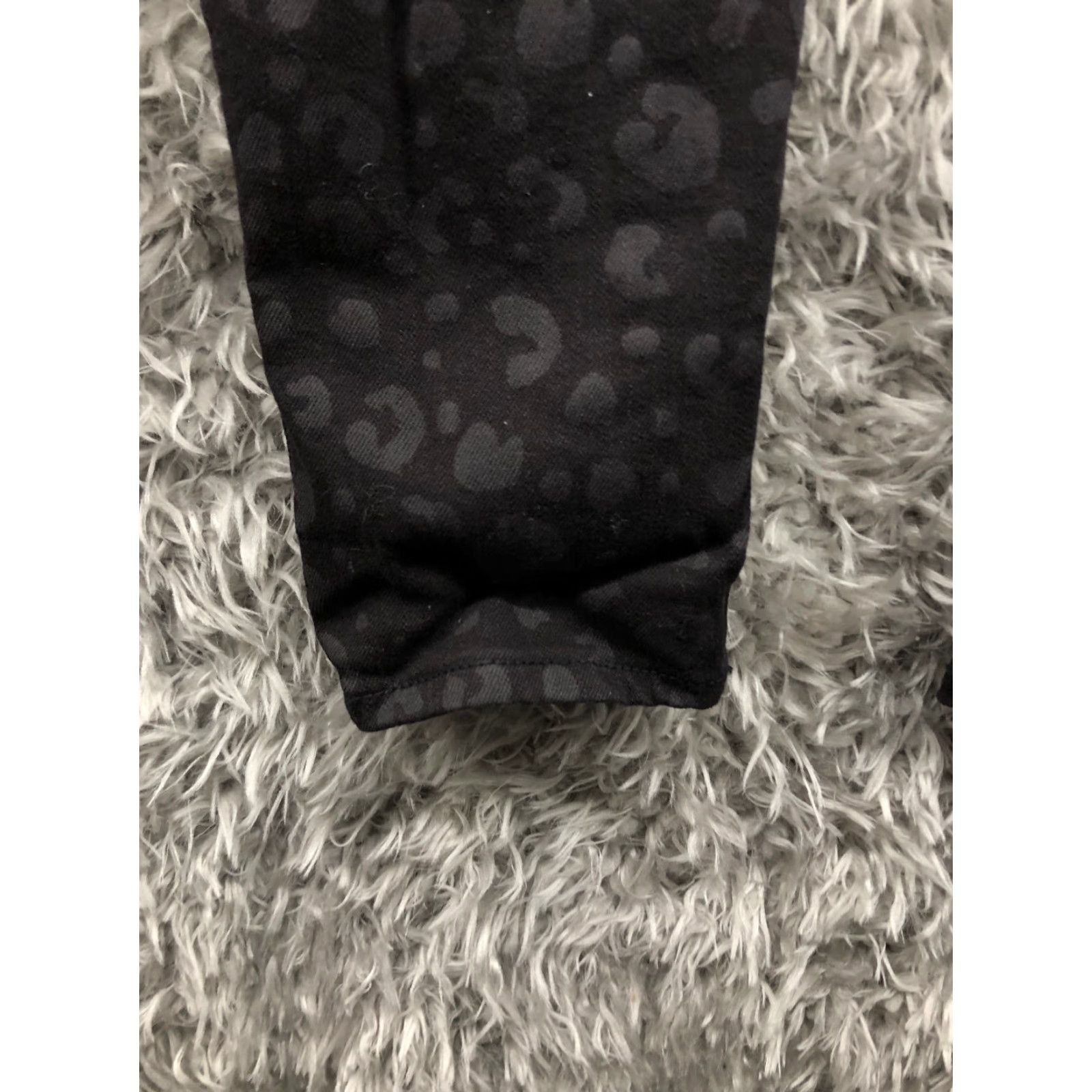 Gap Gap Legging Jeans Size 6 Womens Mid Rise Dark Wash Black Denim Cheetah Leopard Size 28" / US 6 / IT 42 - 7 Thumbnail