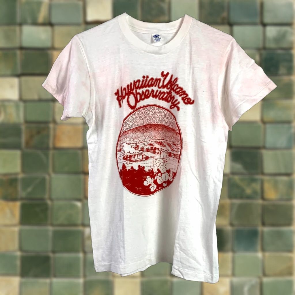Hanes VINTAGE Hanes T-Shirt Hawaiian Crew Neck Short Sleeve White 75% Cotton 25% Polyester Unisex Adults M Graphic Print Logo Size US M / EU 48-50 / 2 - 1 Thumbnail
