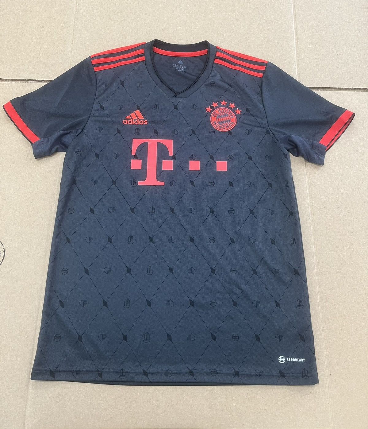 Adidas Adidas Bayern Munich 2022/23 Authentic Third Jersey Size US M / EU 48-50 / 2 - 1 Thumbnail