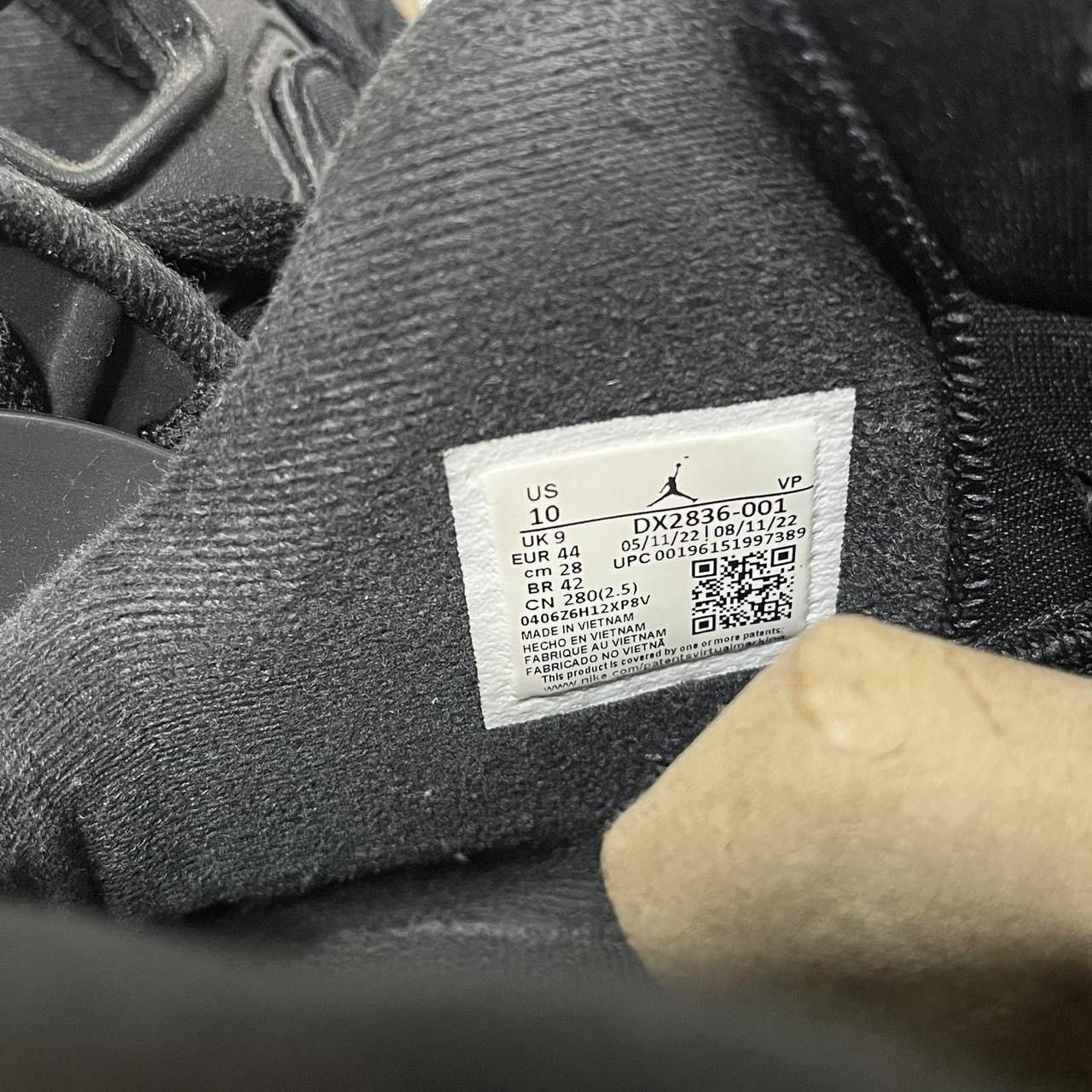 Jordan Brand 2022 jordan 6 chrome Size US 10 / EU 43 - 7 Thumbnail