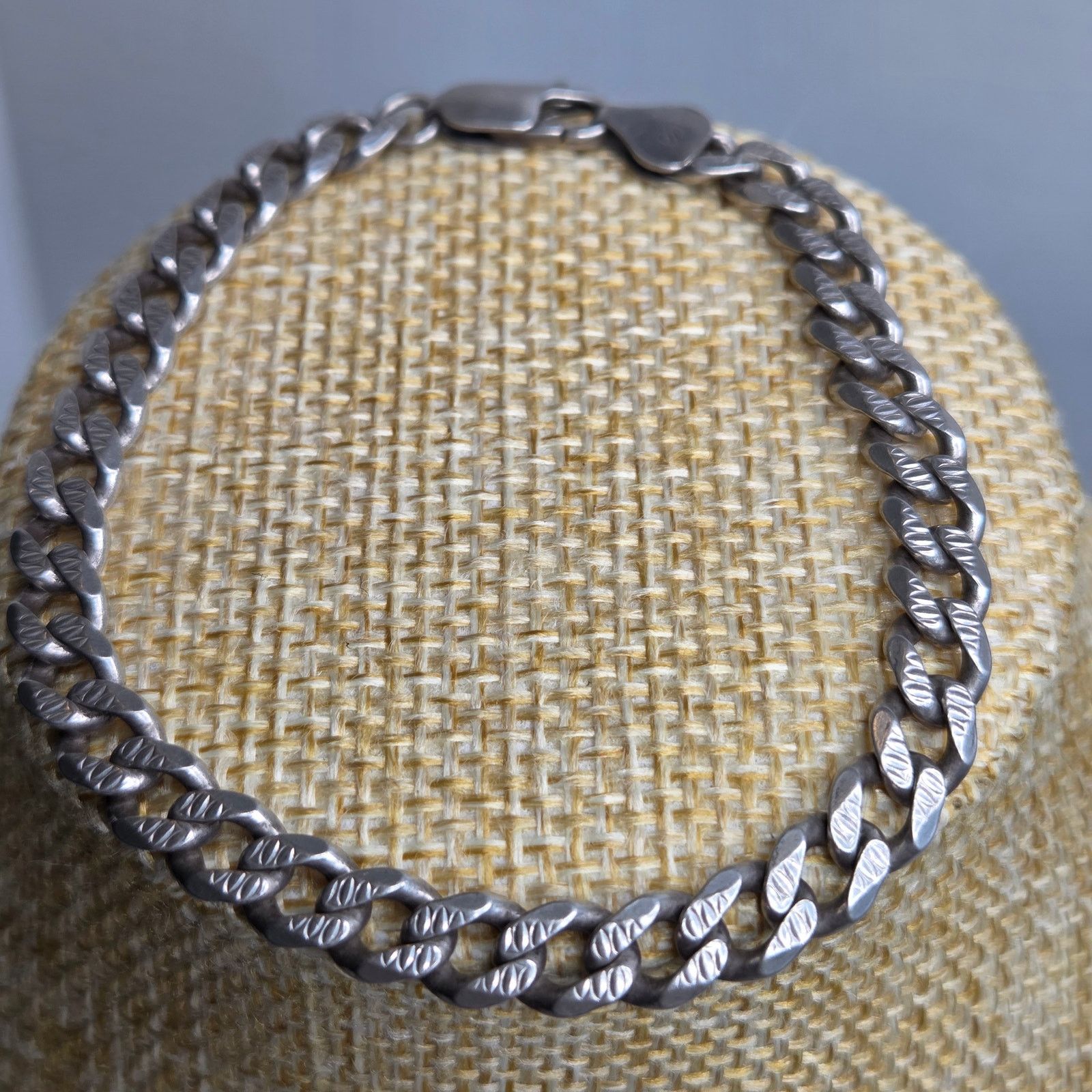 Sterling Silver Sterling Silver Textured Curb Chain Bracelet Italy .925 7.5" Size ONE SIZE - 7 Thumbnail