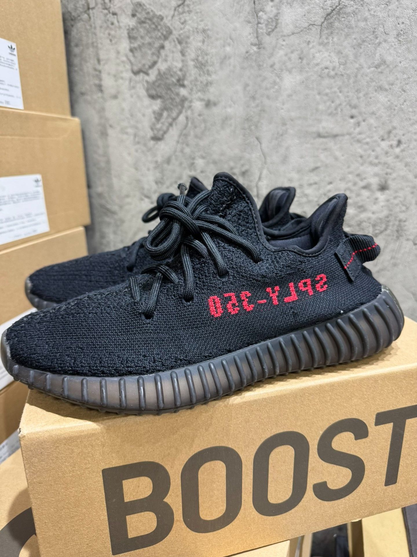 Adidas Adidas YEEZY350 Black Lowtop Sneakers 39 Men Size US 6.5 / EU 39-40 - 1 Thumbnail