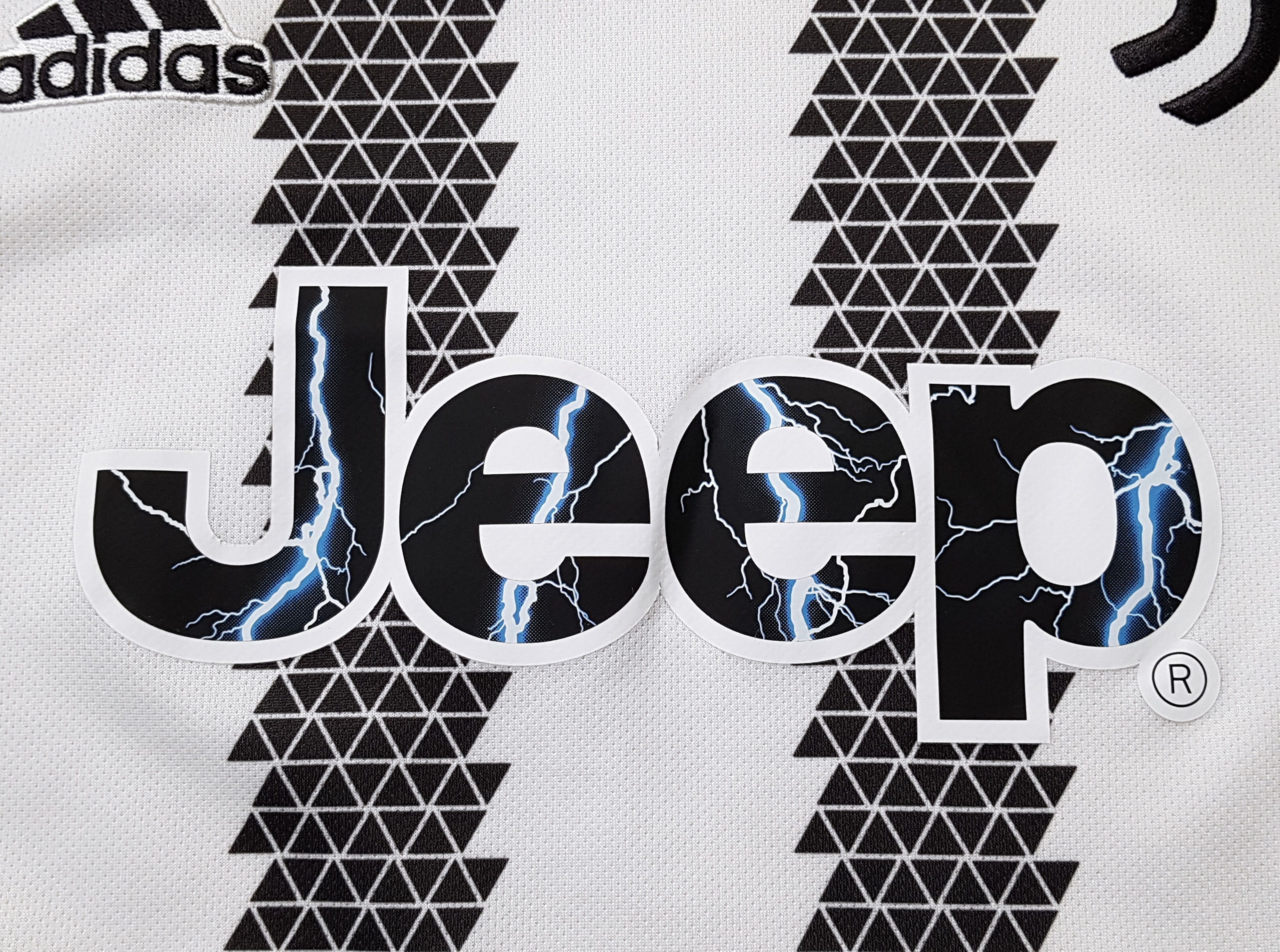 Adidas Adidas Juventus 2022-23 Home Football Soccer Jersey Shirt S Size US S / EU 44-46 / 1 - 4 Thumbnail