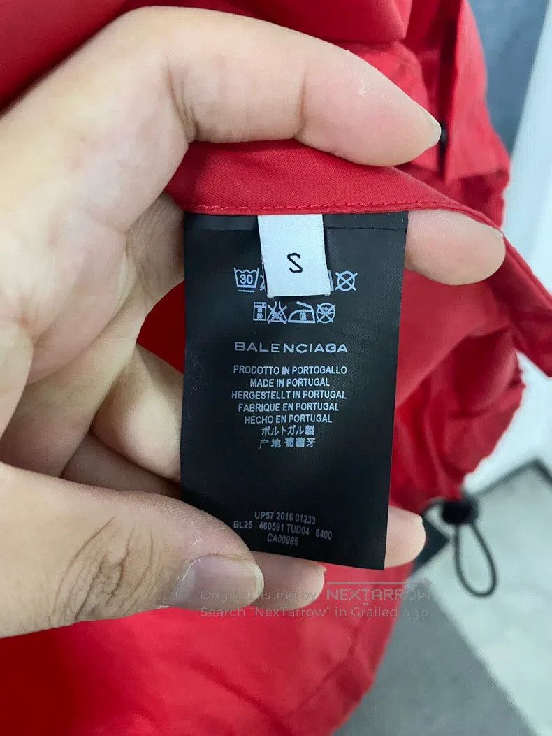 Balenciaga Balenciaga Red Printed Pattern Logo Windbreaker Size US S / EU 44-46 / 1 - 5 Thumbnail